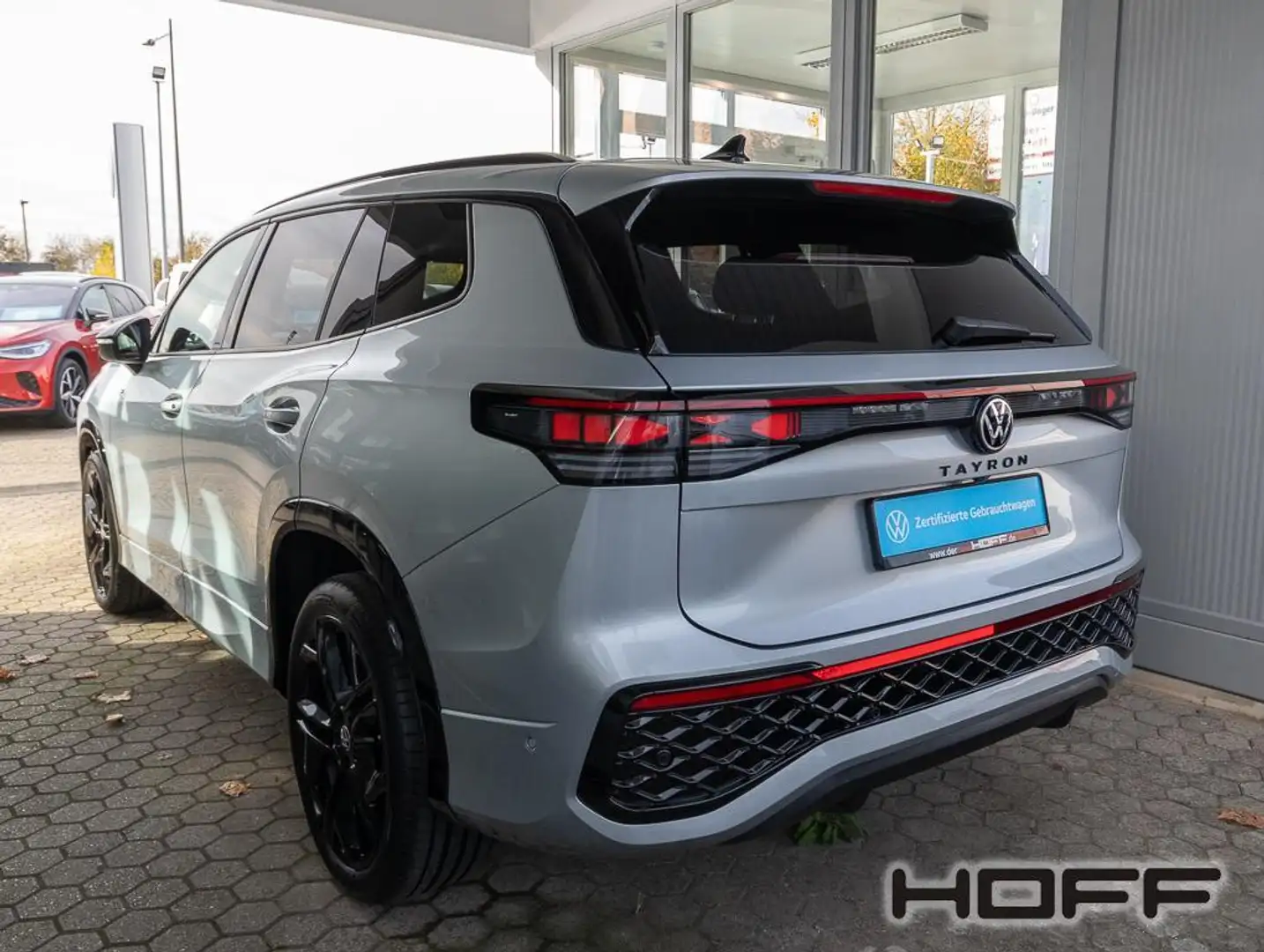 Volkswagen Tayron 2.0 TDI DSG 4M R-Line BlackStyle HeadUp IQ-Light H Argent - 2