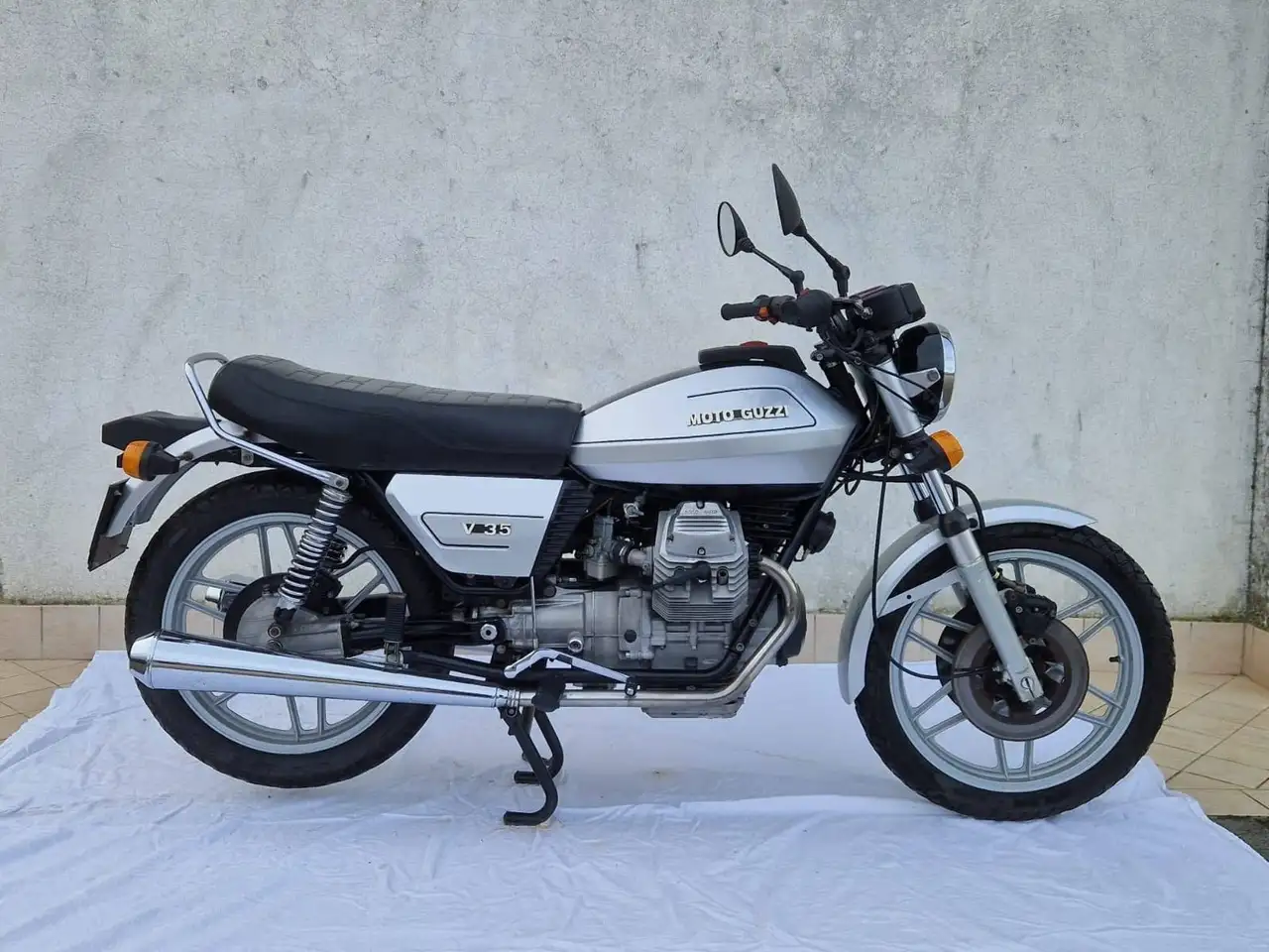 Moto Guzzi V 35