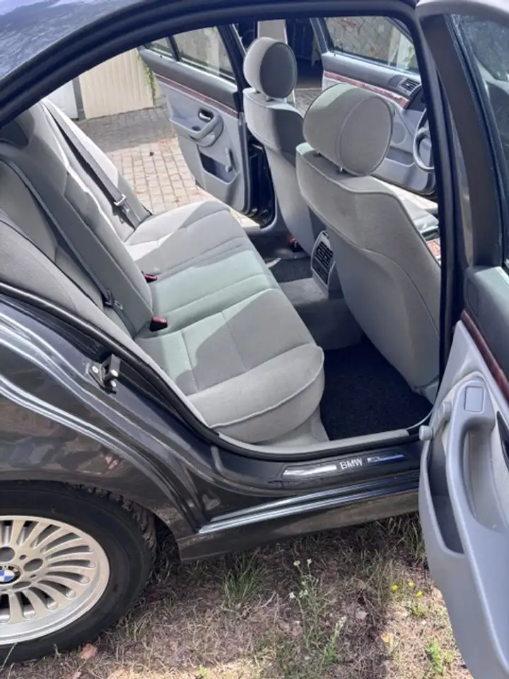 BMW 523i, foto 5