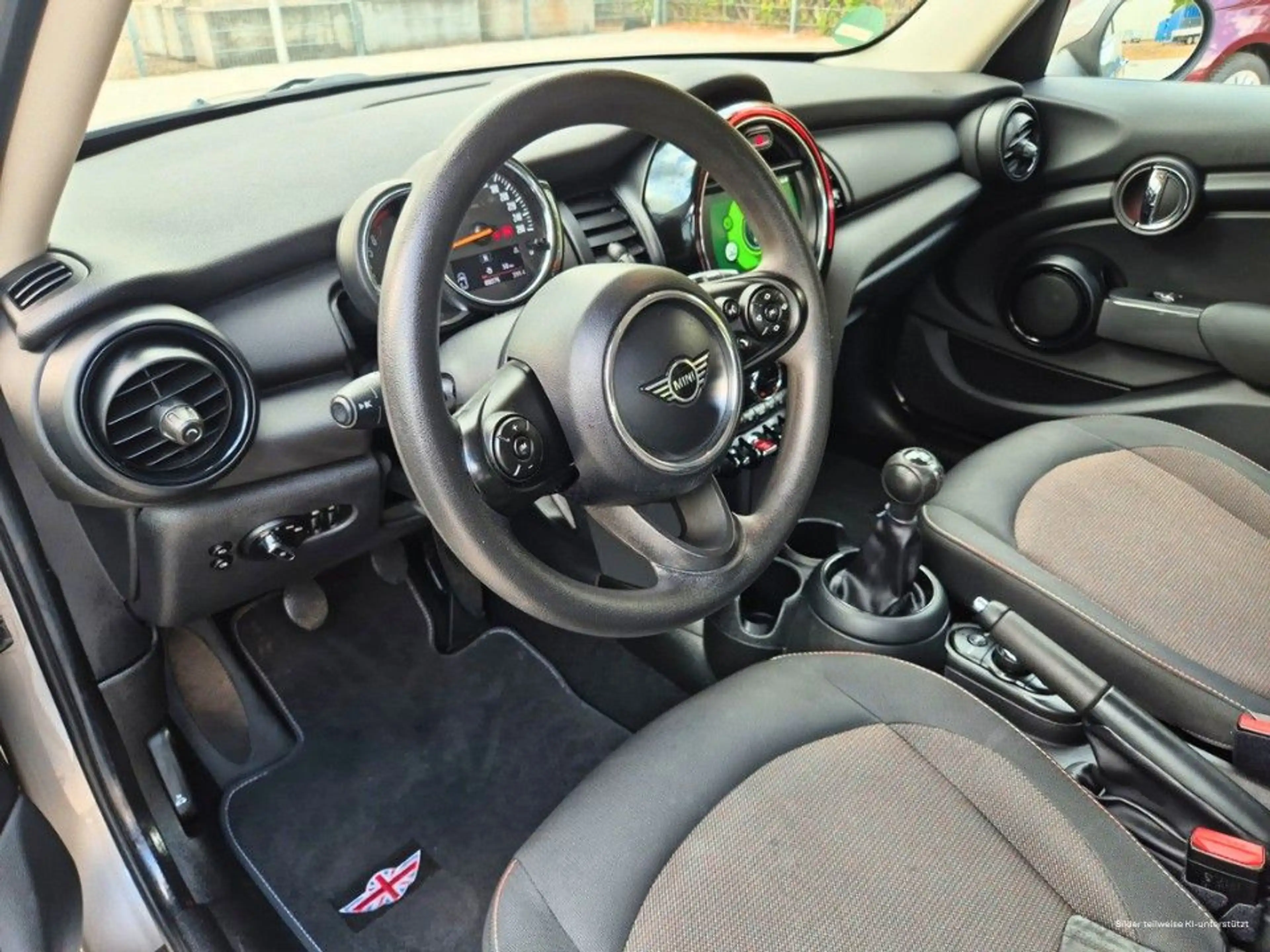 MINI One One 5-Trg. Klimaautom. LED-Ring Scheckheftgepf. — photo 14
