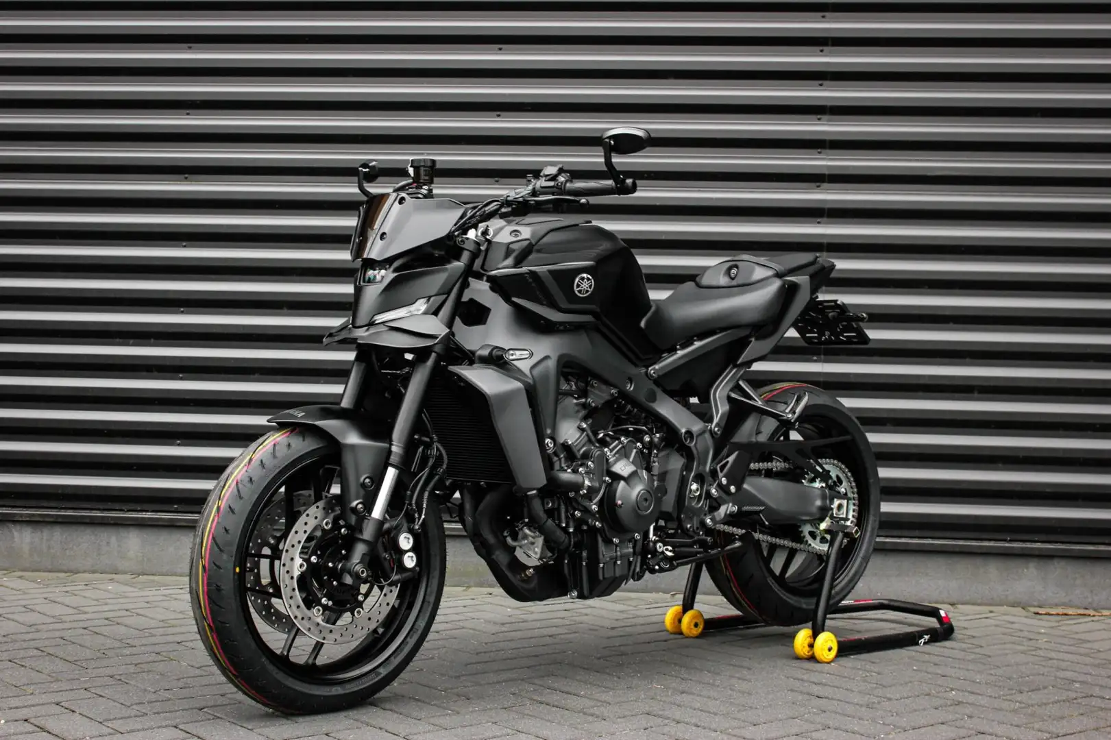 Yamaha MT-09 Tour ABS 119PK 2025 NEW UIT VOORRAAD / COMPLETE DO Negro - 1