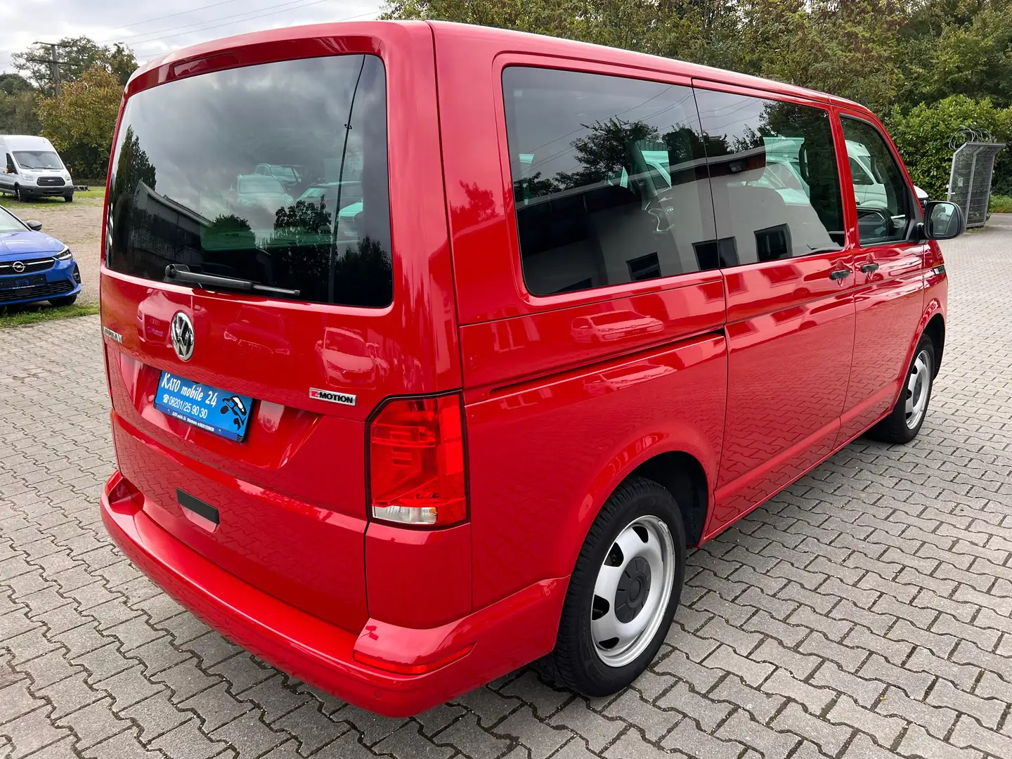 Volkswagen T6.1 Multivan 2.0 TDI 4 Motion Standheizung Multiflexboard Kamer Rot - 2