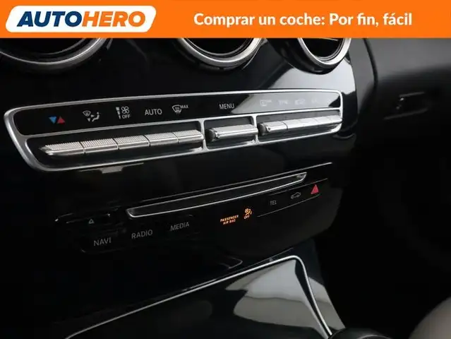 Mercedes-Benz C-Class view 25