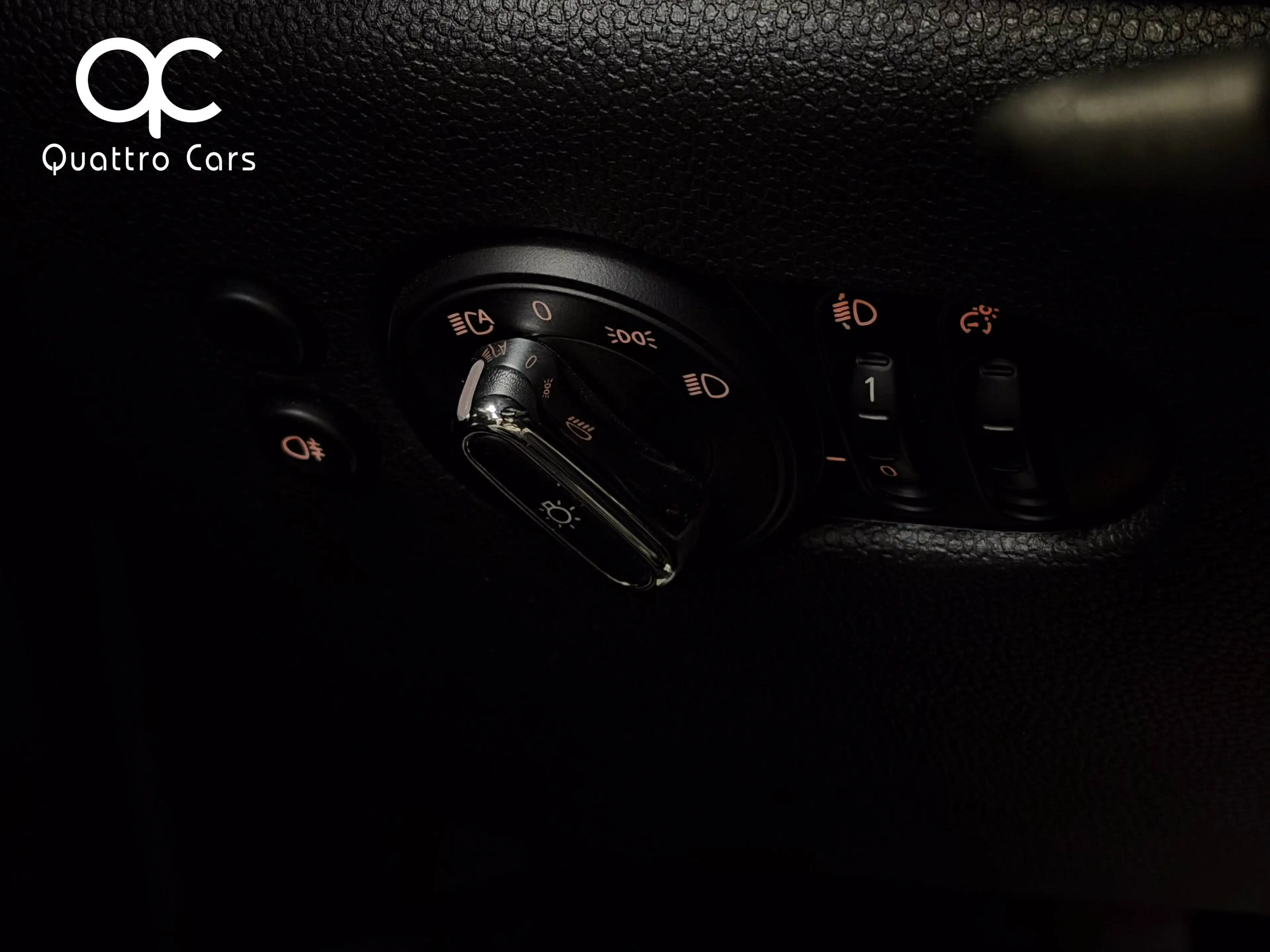 MINI Cooper Cabrio Garantie 2 ans 699€ / 1.5i / Super look / Car play / Camera / Sièges chauffants — photo 25