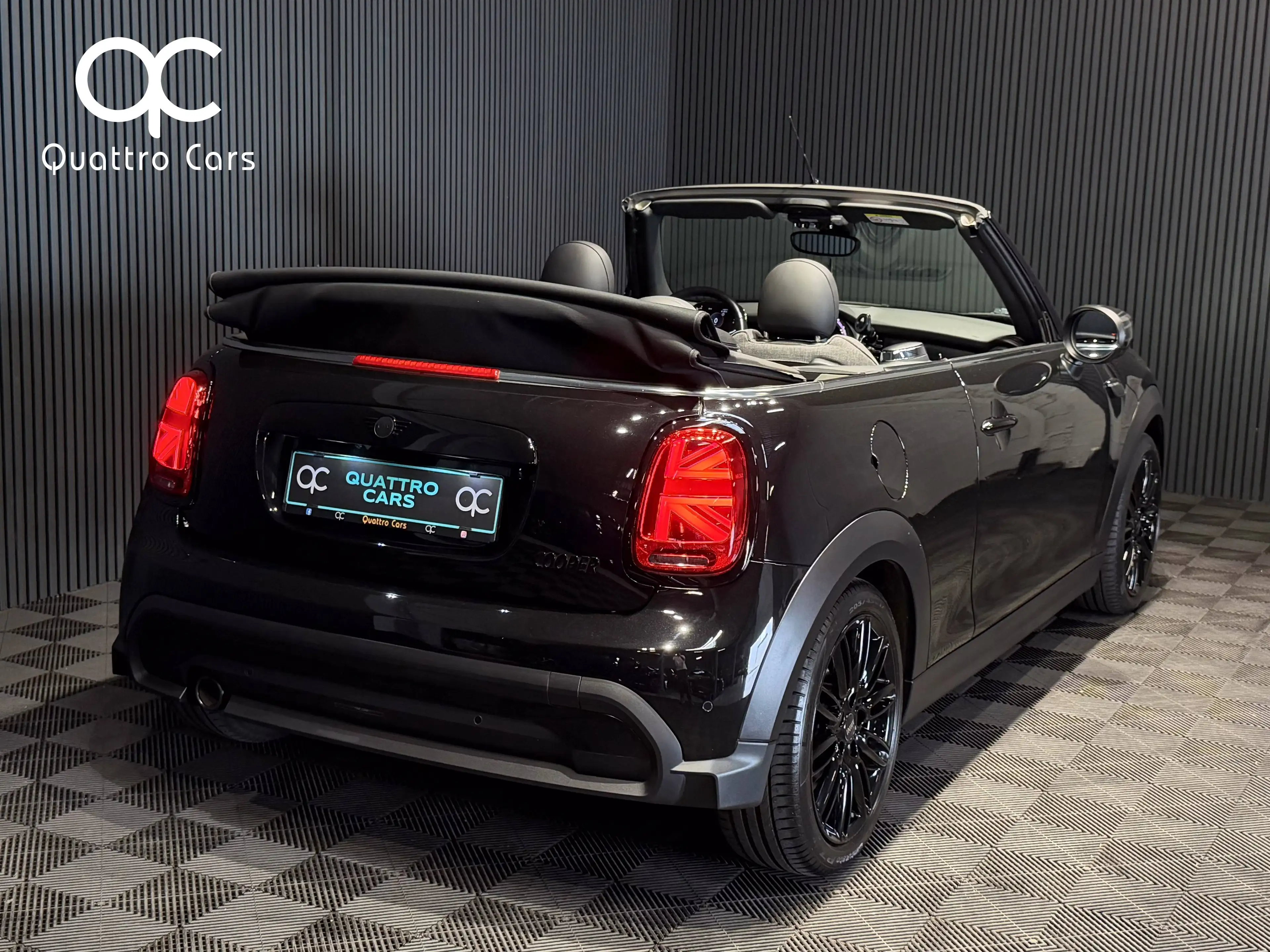 MINI Cooper Cabrio Garantie 2 ans 699€ / 1.5i / Super look / Car play / Camera / Sièges chauffants — photo 8