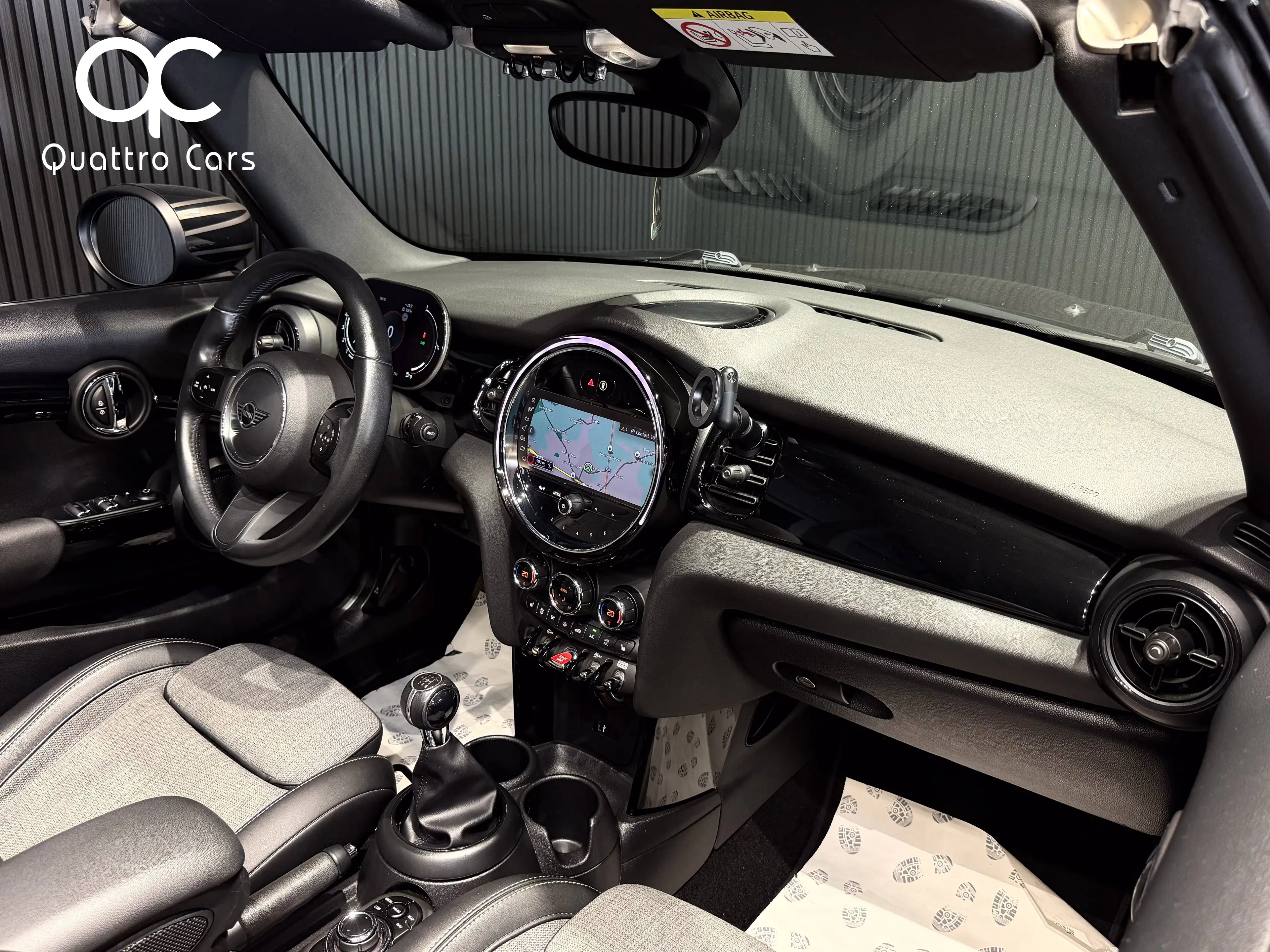 MINI Cooper Cabrio Garantie 2 ans 699€ / 1.5i / Super look / Car play / Camera / Sièges chauffants — photo 12