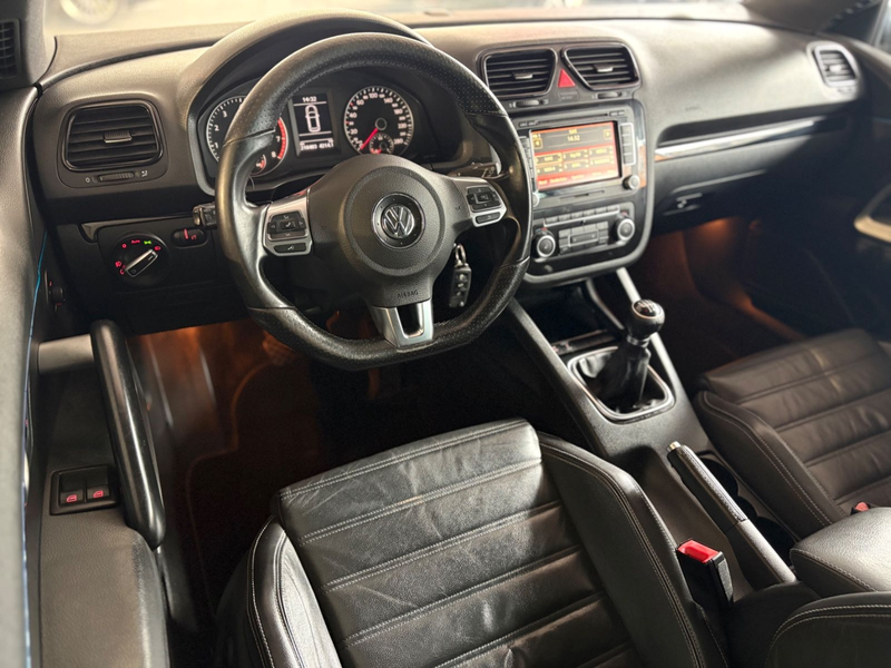 Volkswagen Scirocco 2.0 TSI*XENON*PANO*NAVI*PDC*SZHG*LEDER* — photo 6