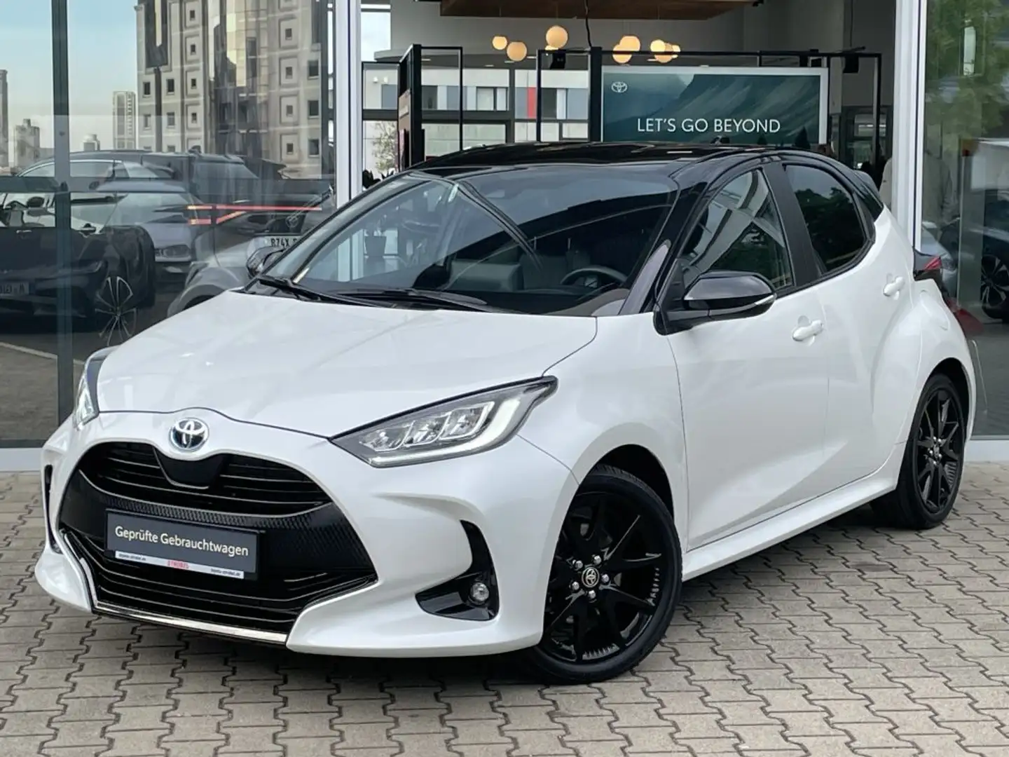 Toyota Yaris Hybrid 1.5 VVT-i Style - 2
