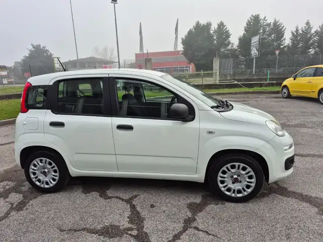 Fiat Panda view 3