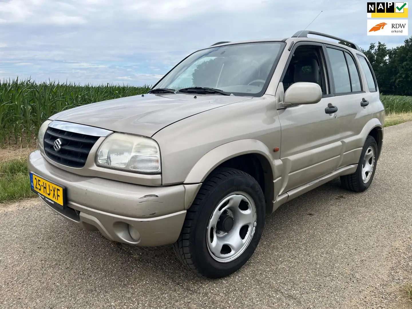 Suzuki Grand Vitara 2.0i-16V | 4wd high/low| airco Beige - 1