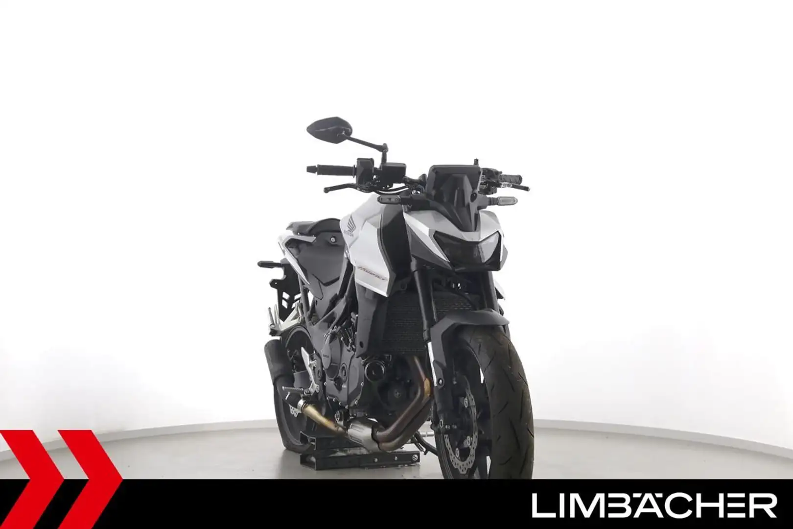 Honda CB 750 HORNET - Shark-Auspuff - 2