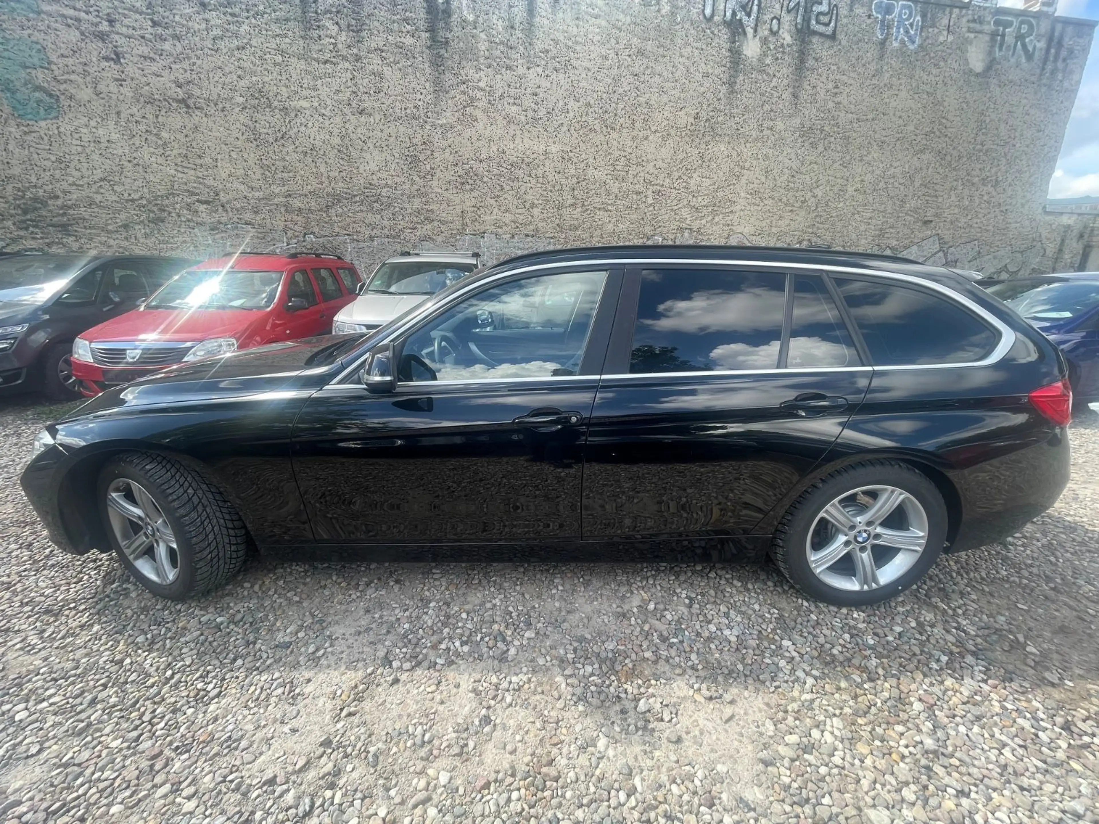 BMW 325 3 Touring 325 d — photo 2