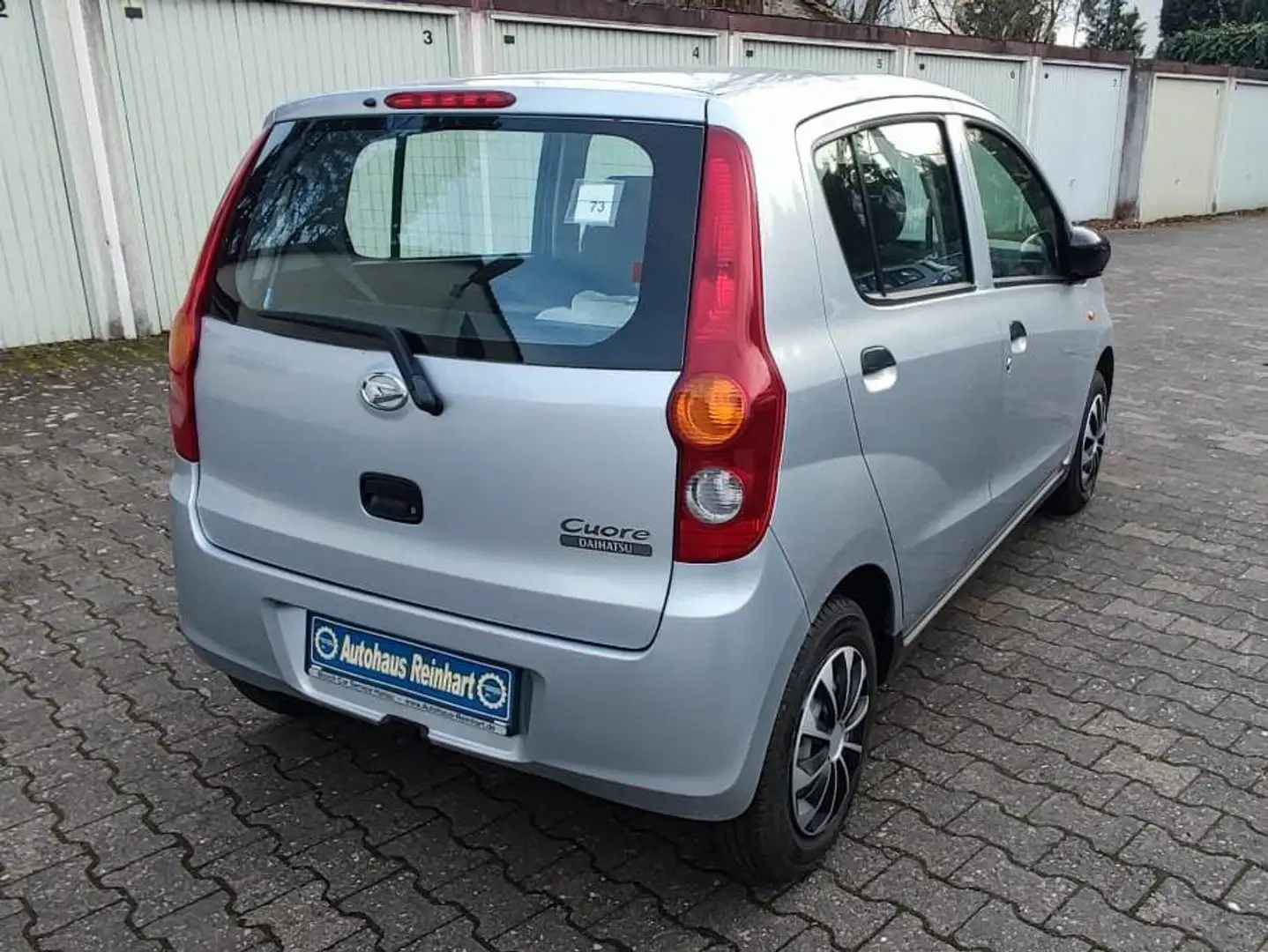 Daihatsu Cuore Gümüş rengi - 2