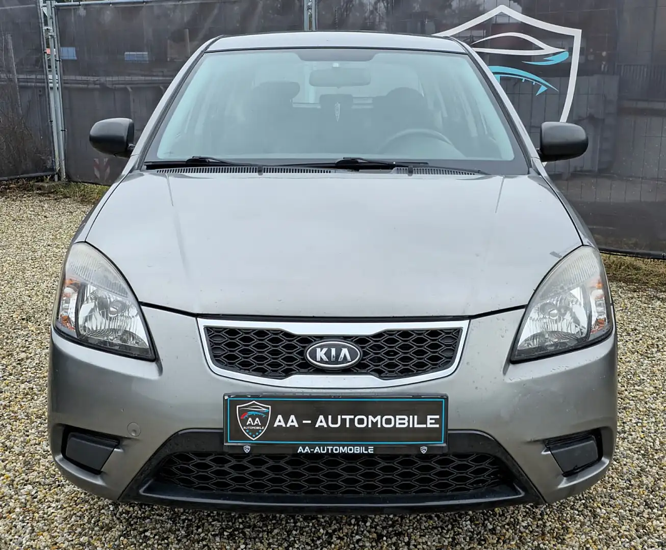 Kia Rio 1,4i Cool Surf & Drive Grau - 2