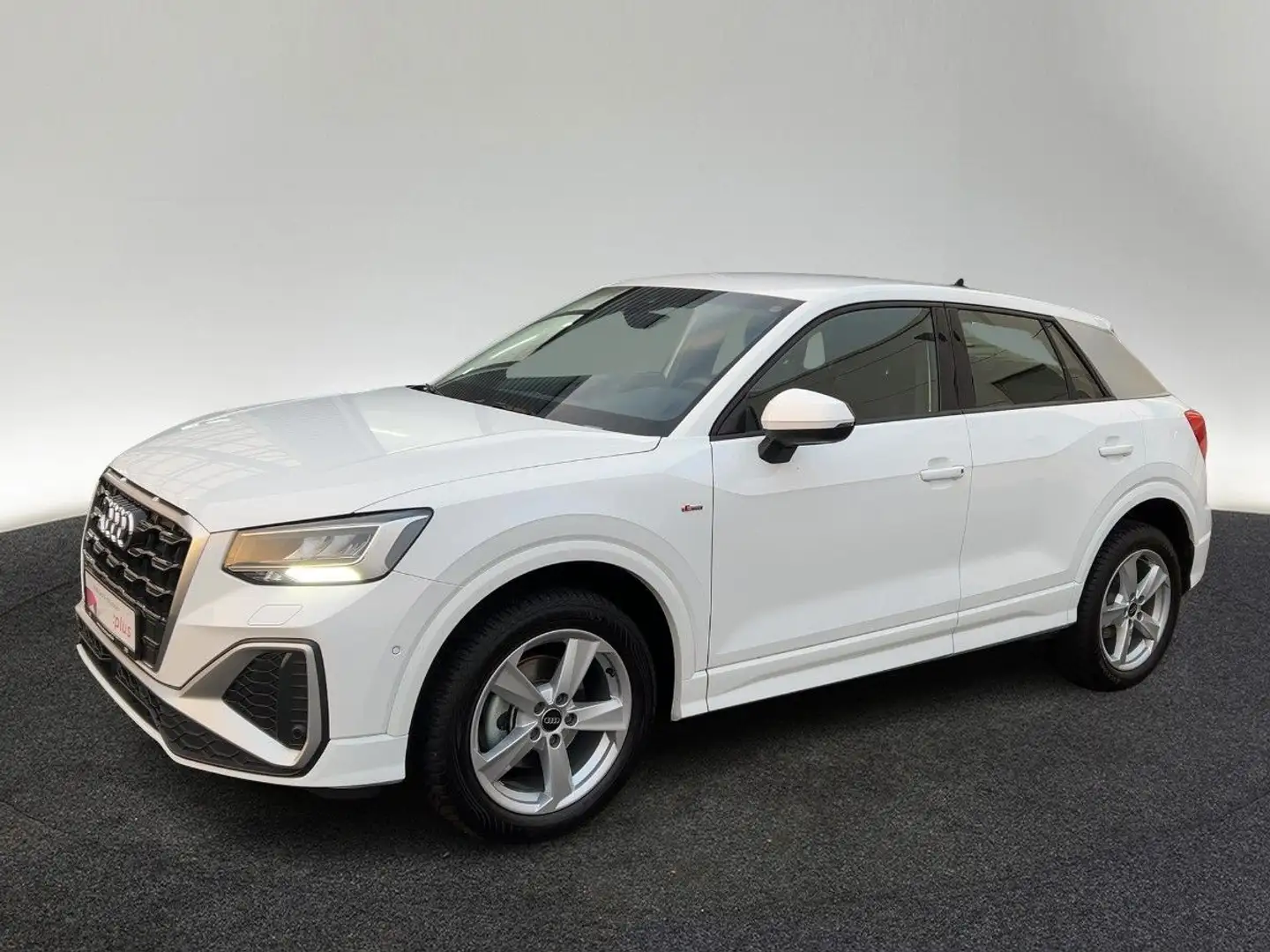 Audi Q2 35 TFSI S line S tronic Navi virtual Standhei Weiß - 2