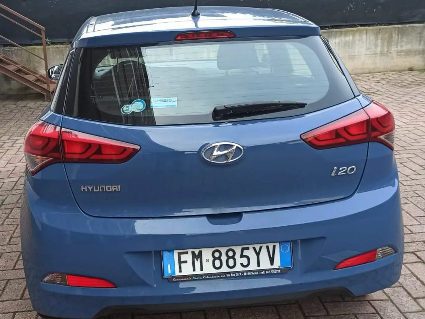 Hyundai i20 5p 1.2 Blackline 84cv - 1