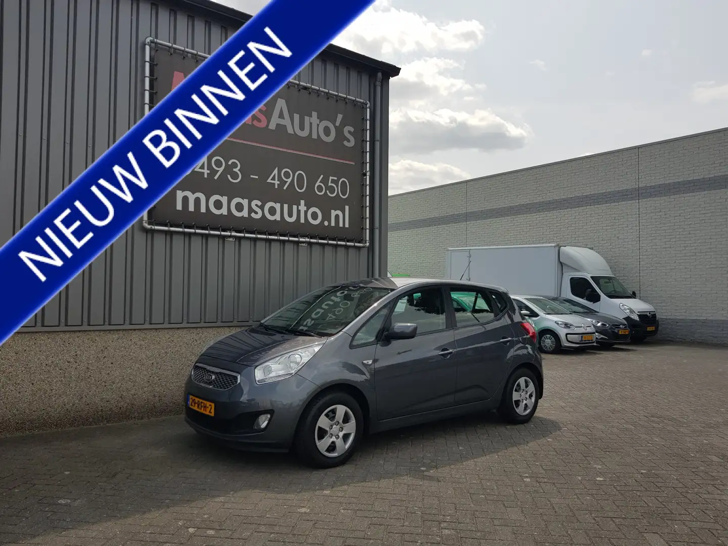 Kia Venga 1.6 CVVT X-tra uitvoering automaat hoge-instap 1e Gris - 1