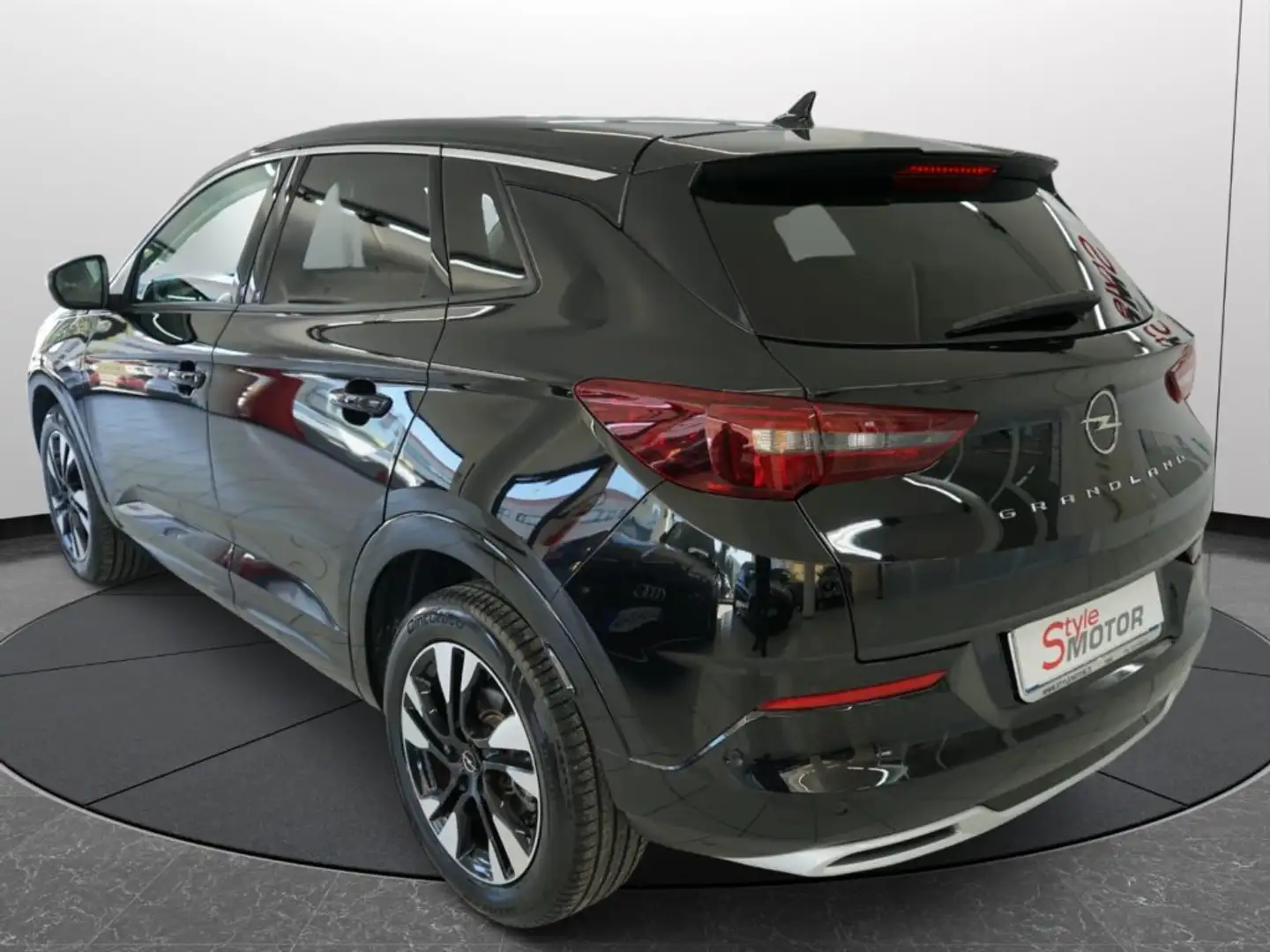 Opel Grandland 1.5 diesel Ecotec aut. AT8 Business Elegance Nero - 2