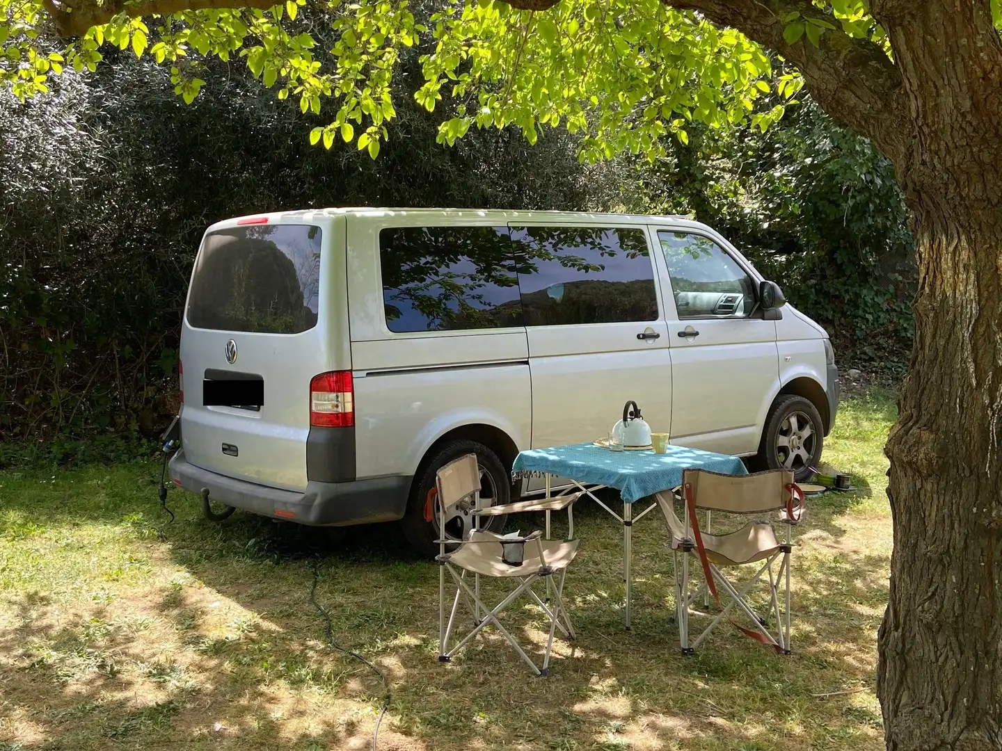 Volkswagen T5 Professionell Ausgebauter VW T5 Campervan Bulli Silber - 1