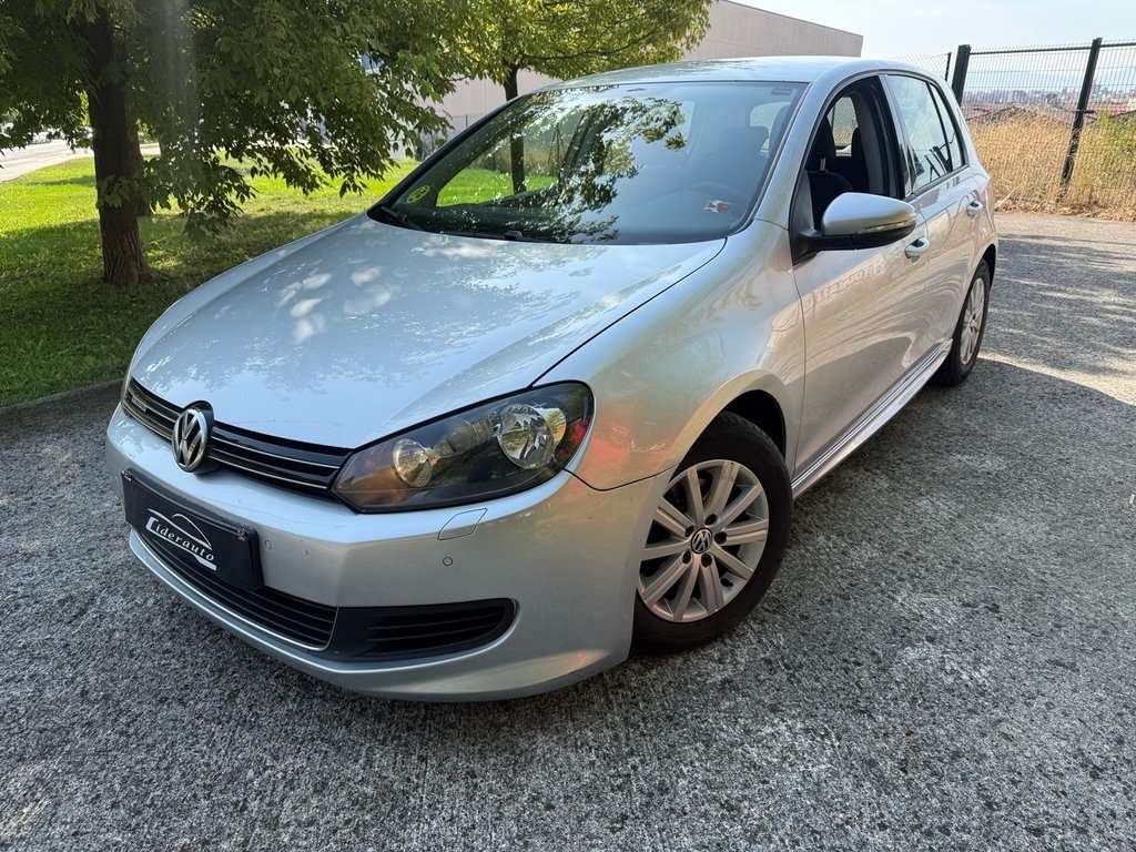 Volkswagen Golf 1.6 TDI 105cv BlueMotion - foto 1