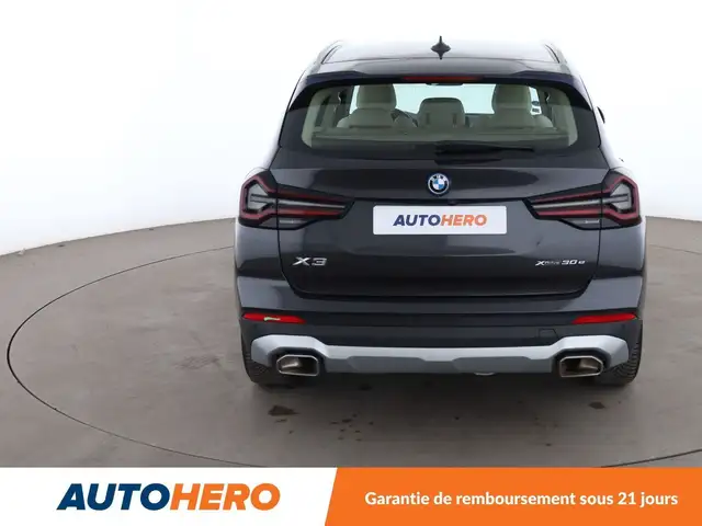 BMW X3 view 5