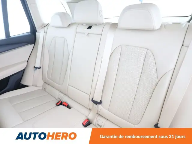 BMW X3 view 14