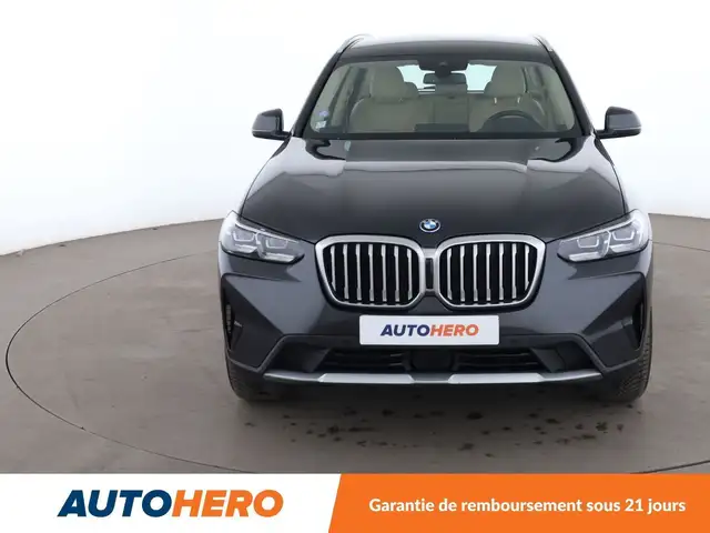 BMW X3 view 9