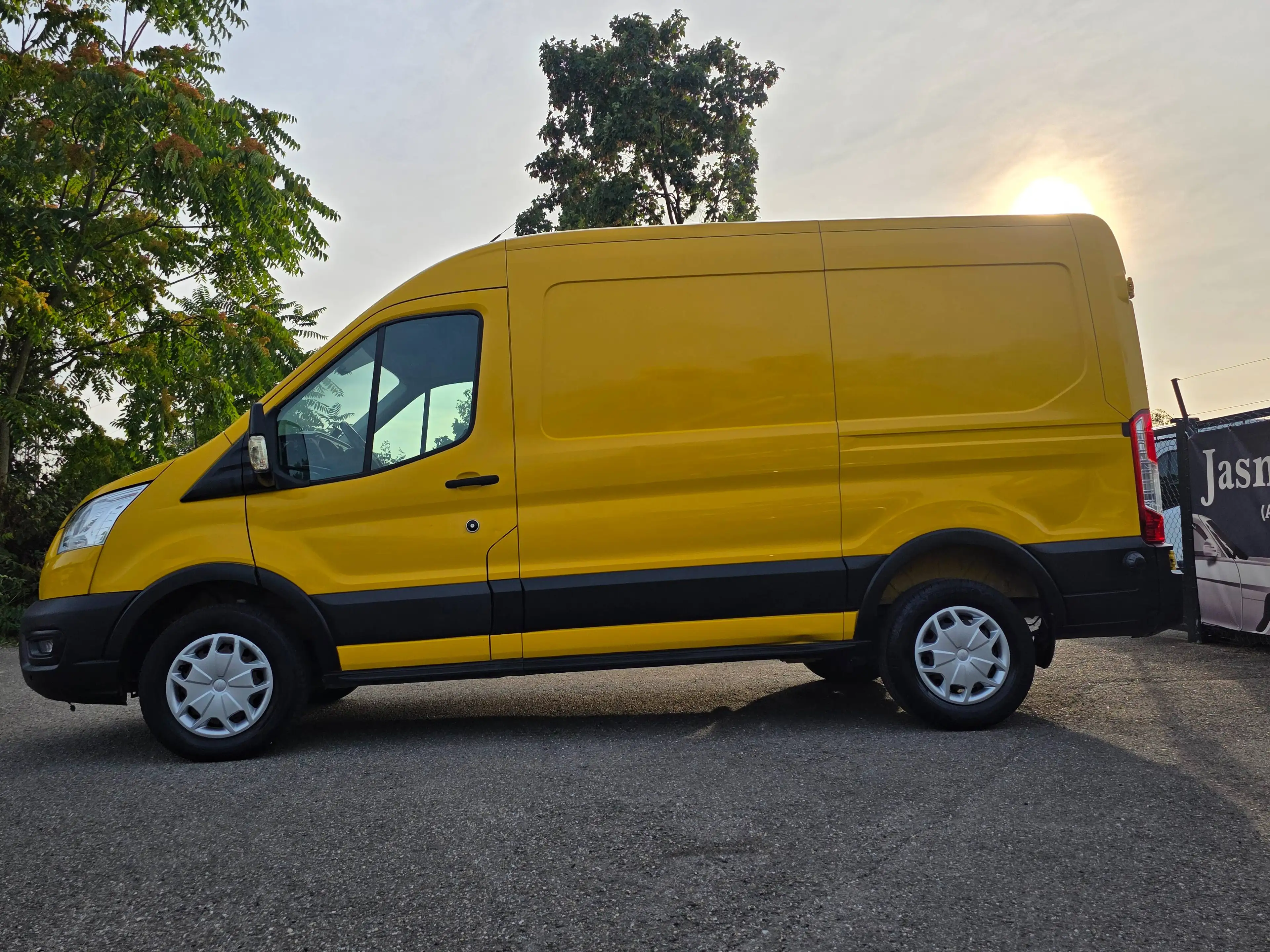 Ford Transit 330 L2 H2 130 PS Klimaautomatik EURO 6D — photo 7