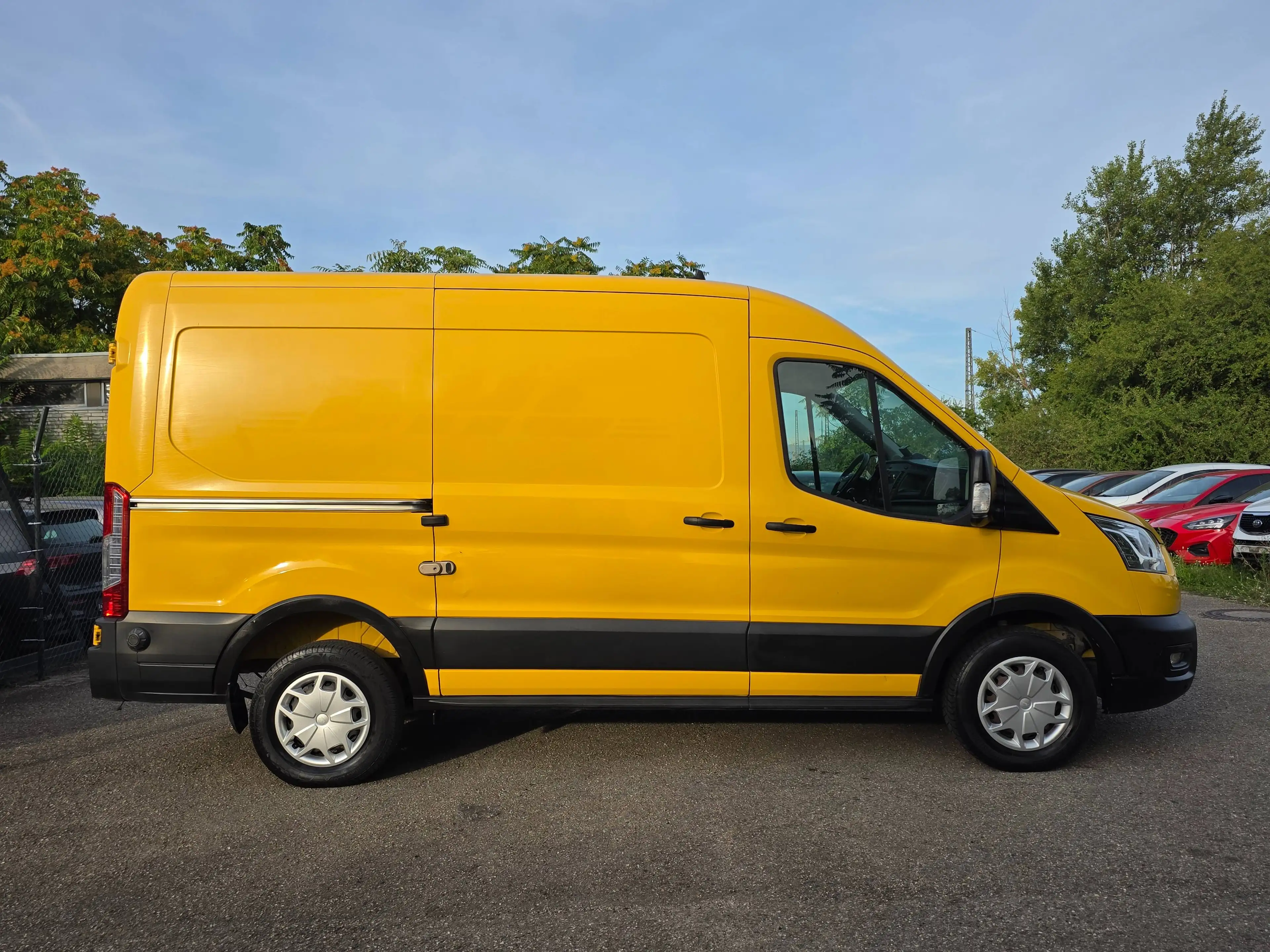 Ford Transit 330 L2 H2 130 PS Klimaautomatik EURO 6D — photo 6