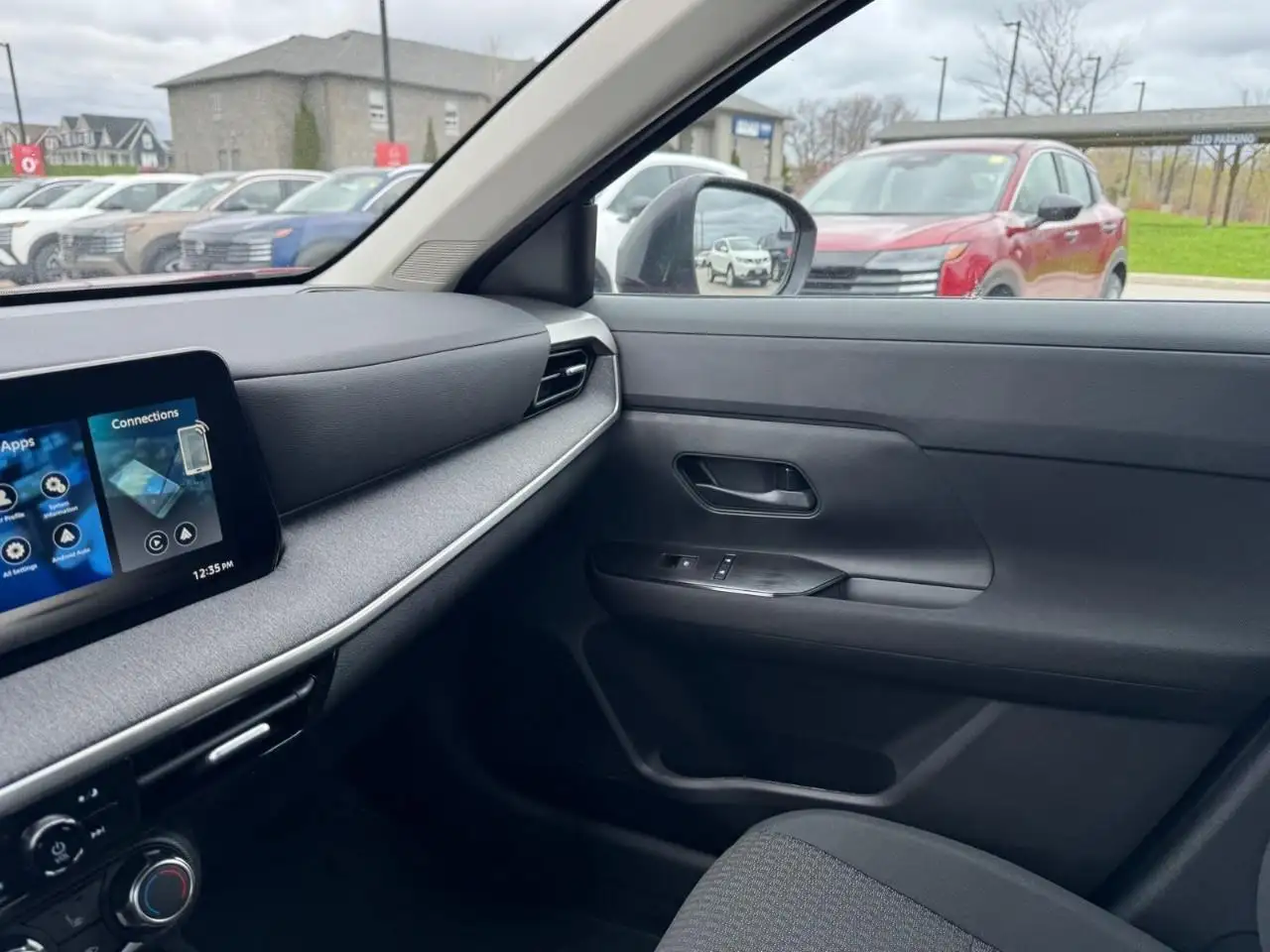 Nissan Kicks снимка Nissan Kicks