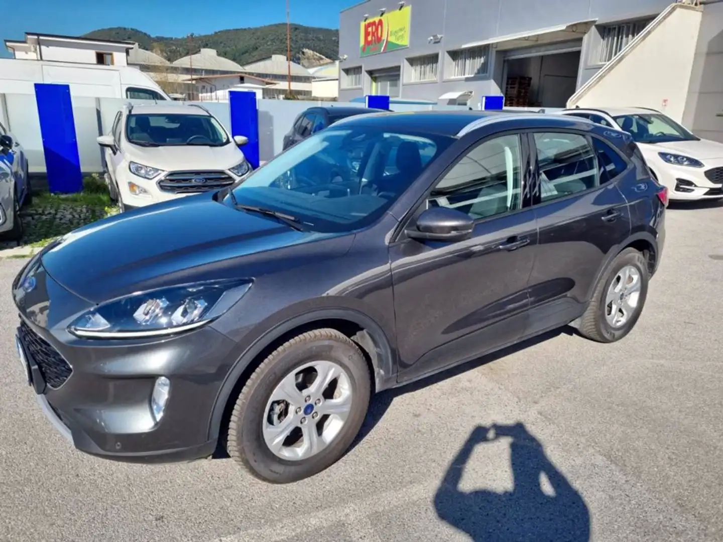 Ford Kuga 2.5 full hybrid connect 2wd 190cv e-shifter Gris - 1