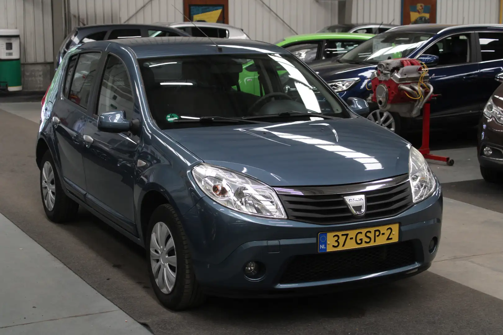 Dacia Sandero 1.4 Lauréate NAP, Airco, Trekhaak, Stuurbekrachtig Blauw - 2