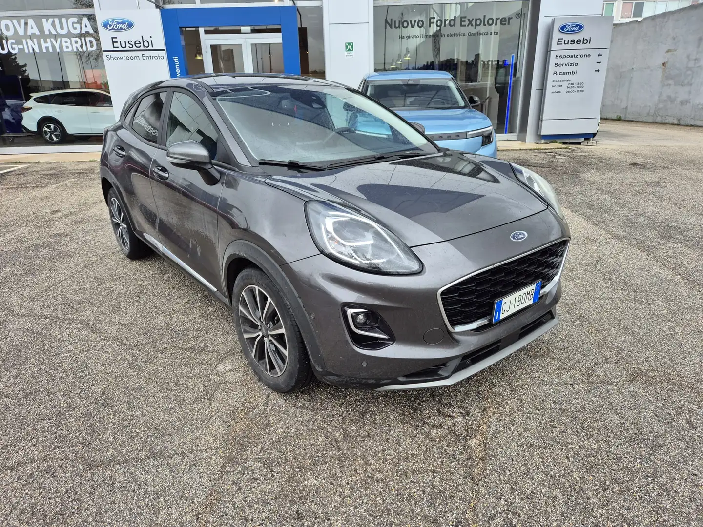Ford Puma 1.0 EcoBoost Hybrid 125 CV S&S Titanium Grijs - 1