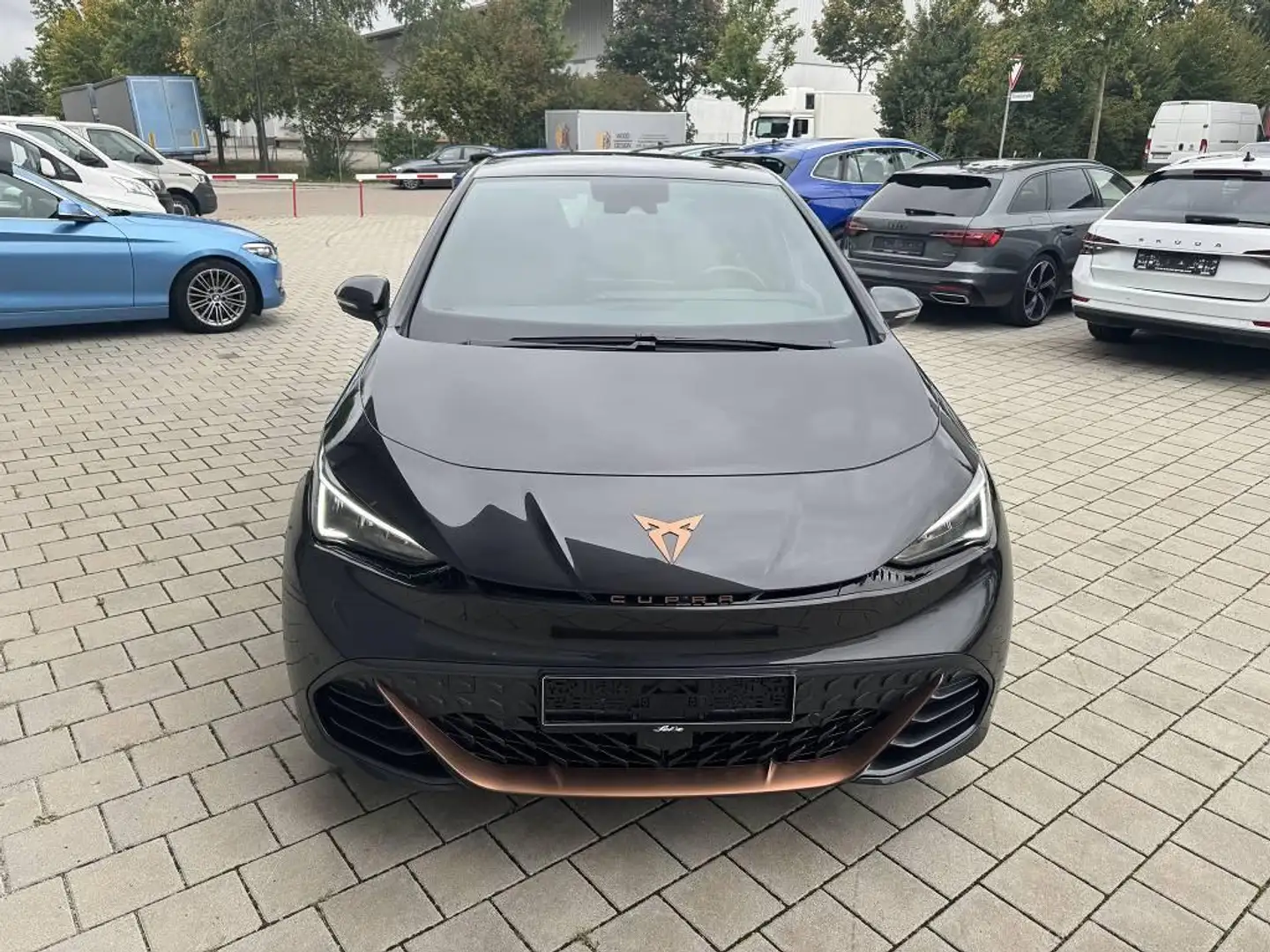 CUPRA Born SPORT *TOP-Ausstattung* ELECTRIC Grau - 2