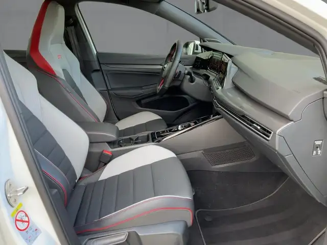 Volkswagen Golf view 12
