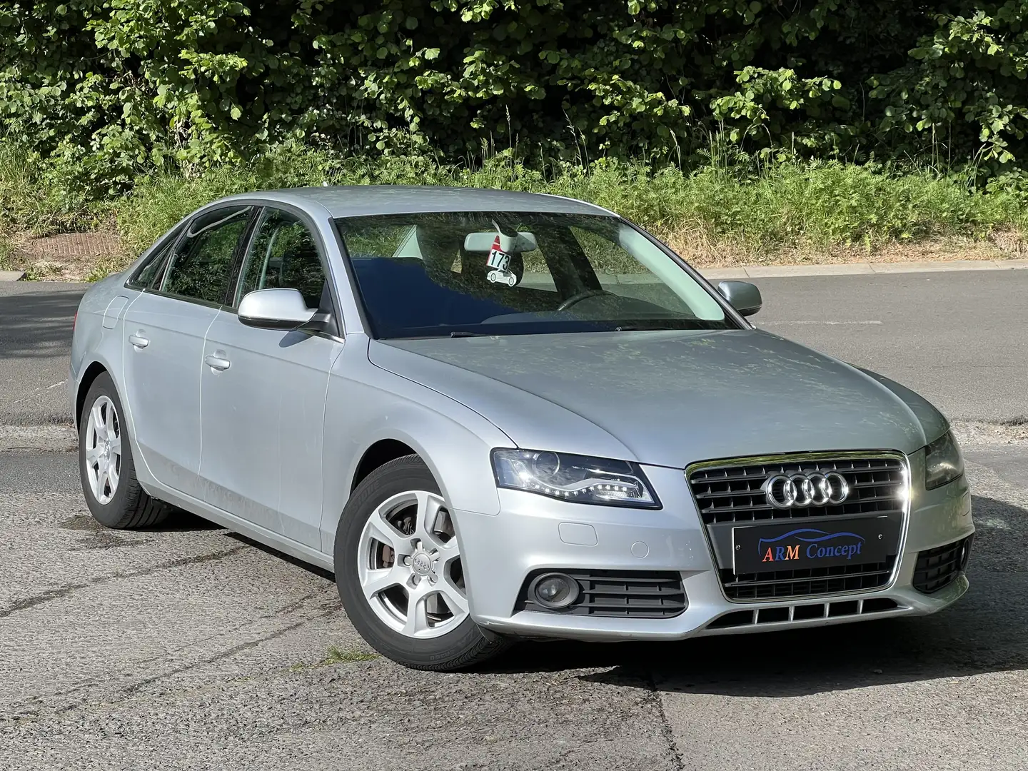 Audi A4 1.8 TFSI Essence EURO 5 navi/cuir/feuille rose - 2