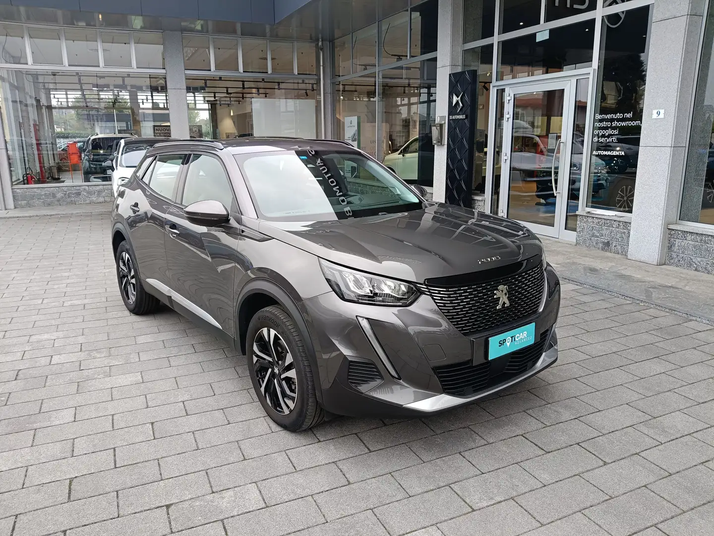 Peugeot 2008 1.5 BlueHDi 130cv EAT8 ALLURE PACK Usato Garantito Grijs - 1