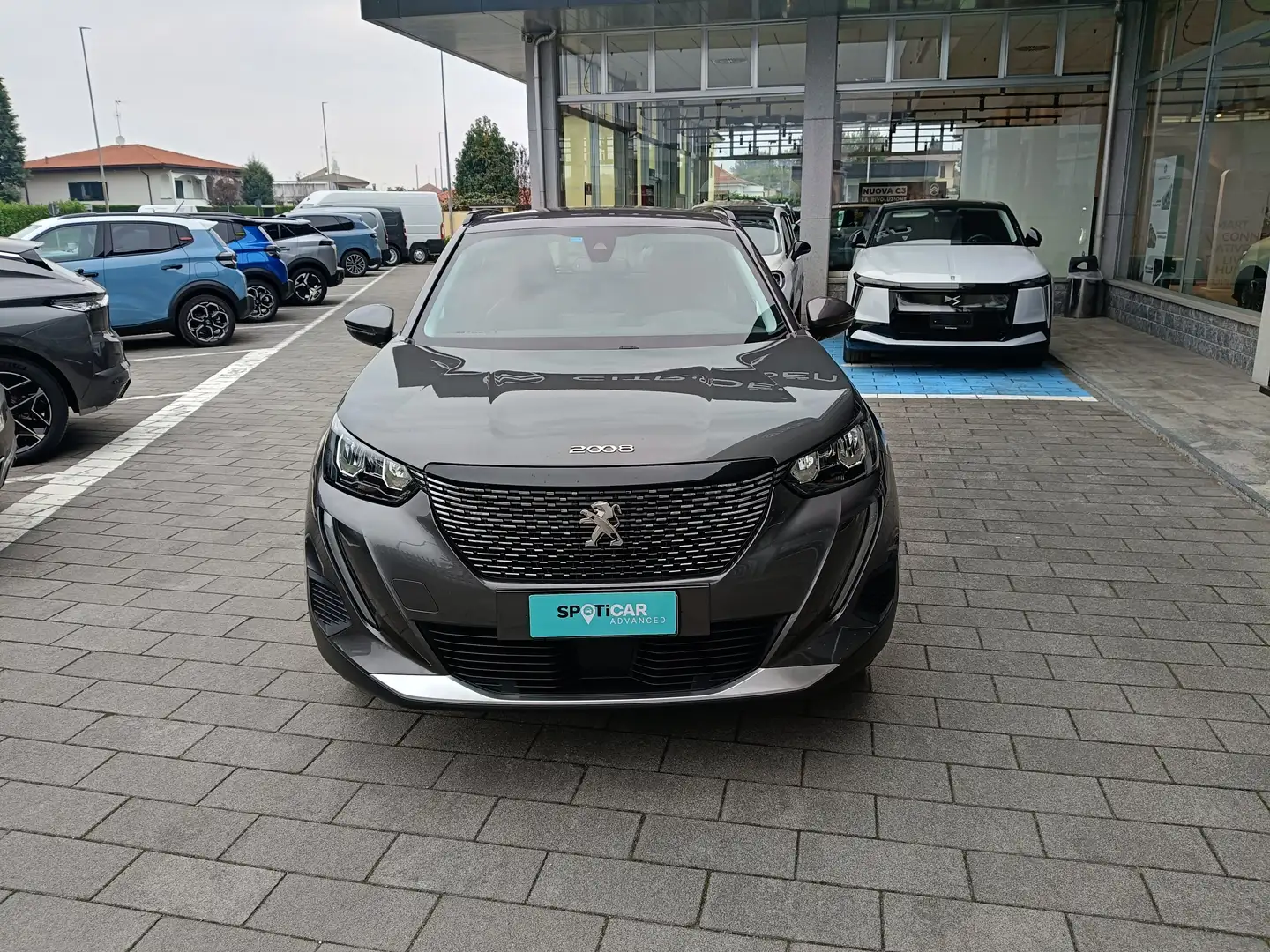 Peugeot 2008 1.5 BlueHDi 130cv EAT8 ALLURE PACK Usato Garantito Grijs - 2