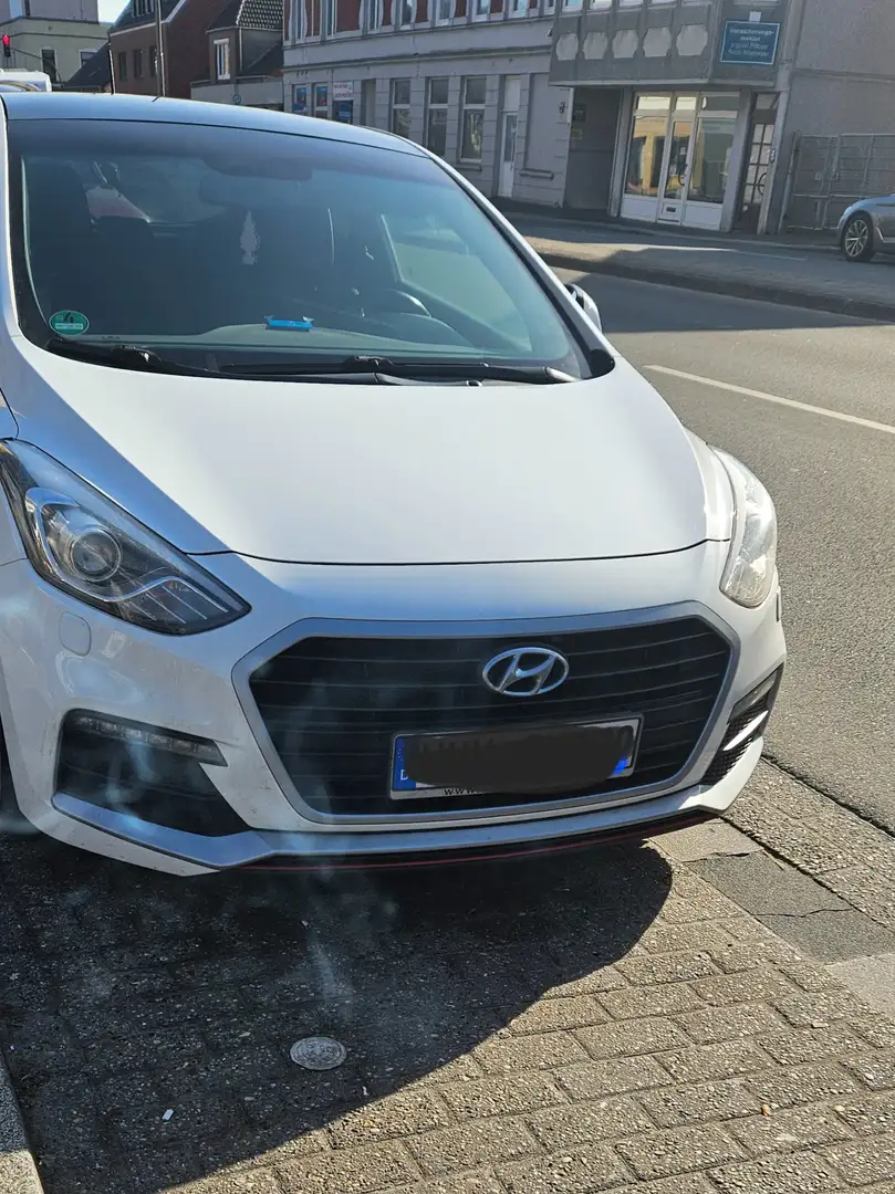Hyundai i30 i30+1.6+T+GDi+Coupe+Turbo Weiß - 2