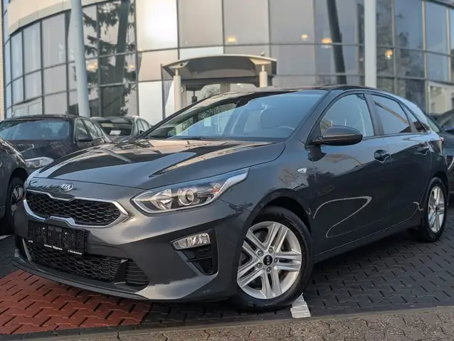Kia Ceed / cee'd Ceed Edition 7 Limited AHK. CarPlay. Sitzh. RFK.