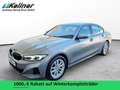 BMW 318 i Limo AHK+Head-Up+ACC+360°+Sportsitze+DAB+ Grau - thumbnail 1