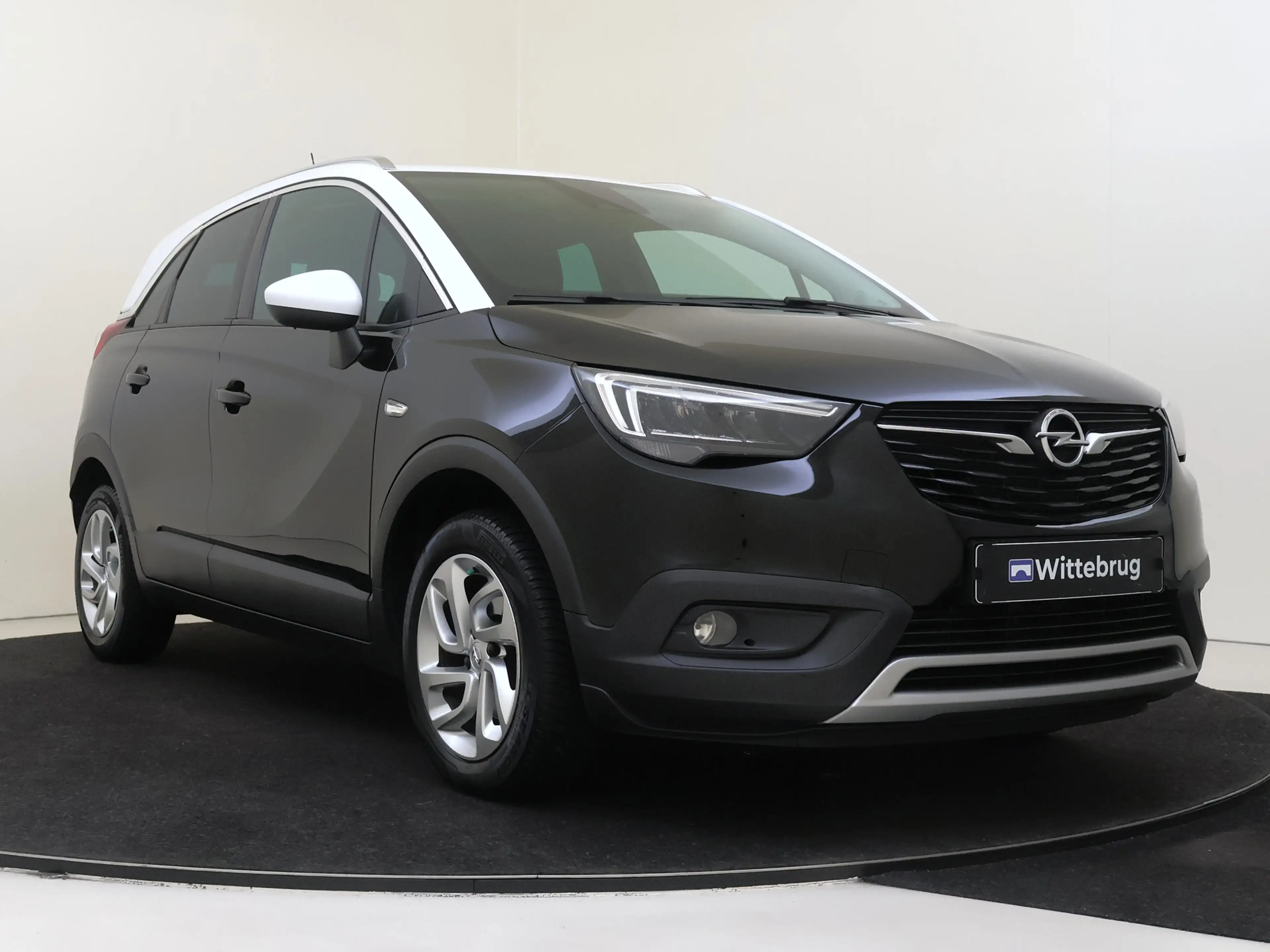 Opel Crossland X 1.2 Turbo Innovation — photo 3
