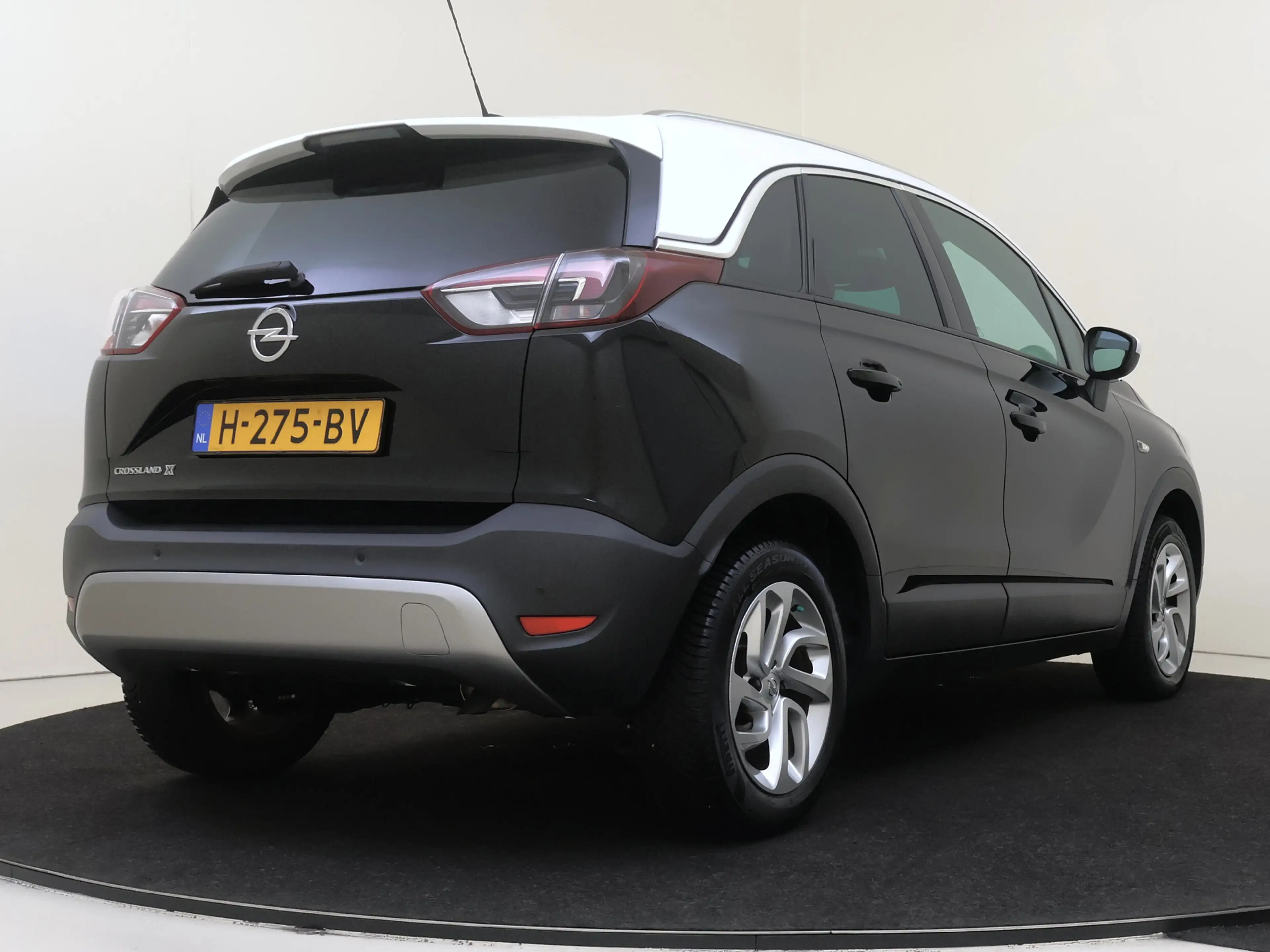 Opel Crossland X 1.2 Turbo Innovation — photo 11