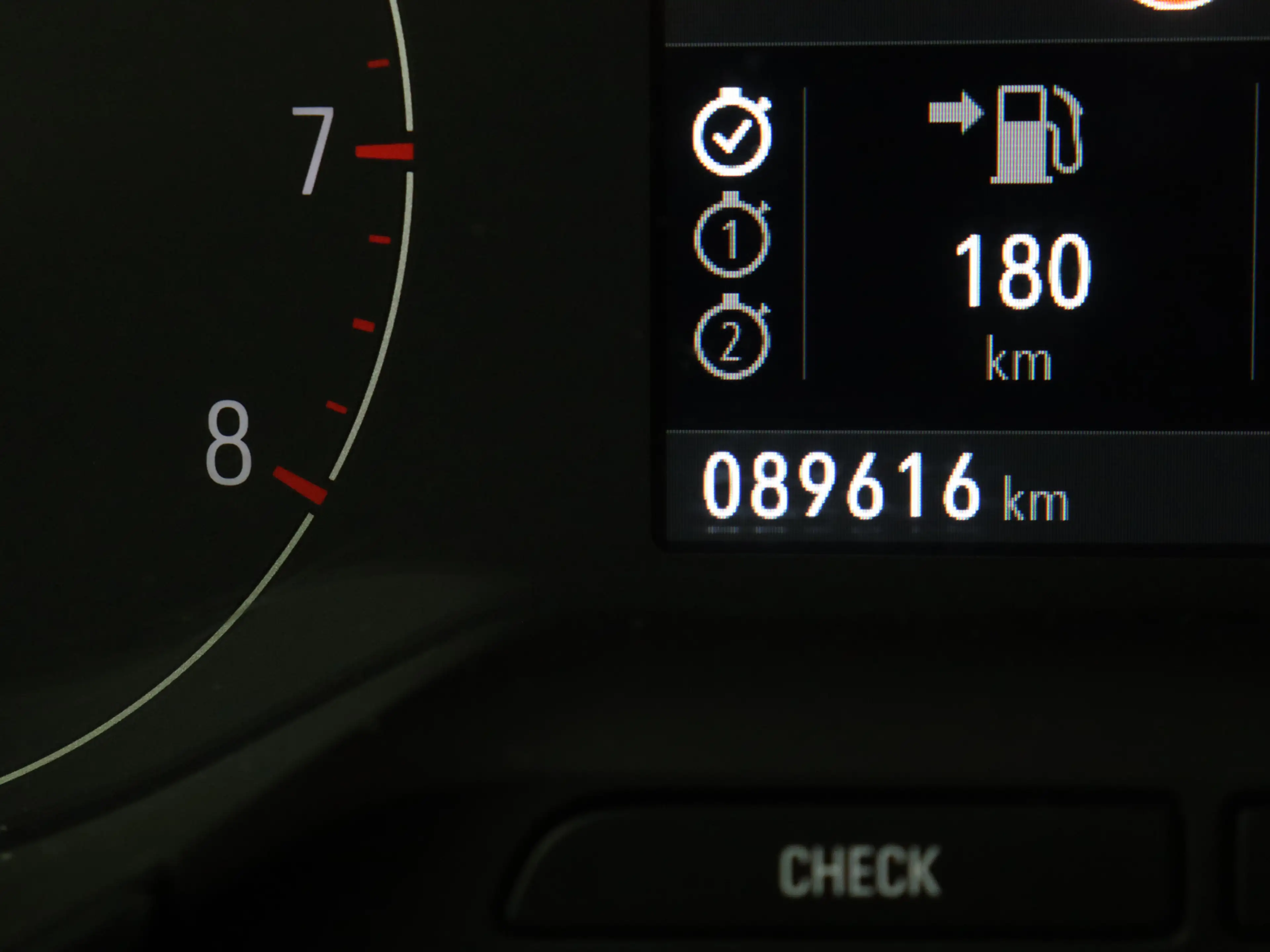 Opel Crossland X 1.2 Turbo Innovation — photo 9