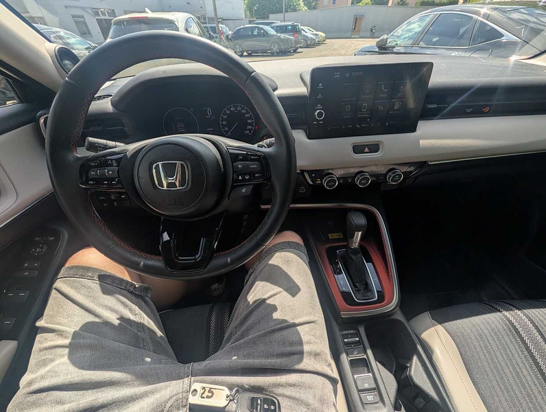 Honda HR-V Hybrid e:HEV 1.5 i-MMD Advance Style — photo 8