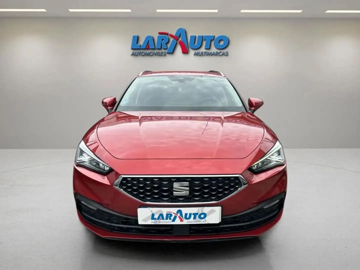 SEAT Leon 1.0 eTSI S&S Xcellence DSG-7 110 Mauve - 2