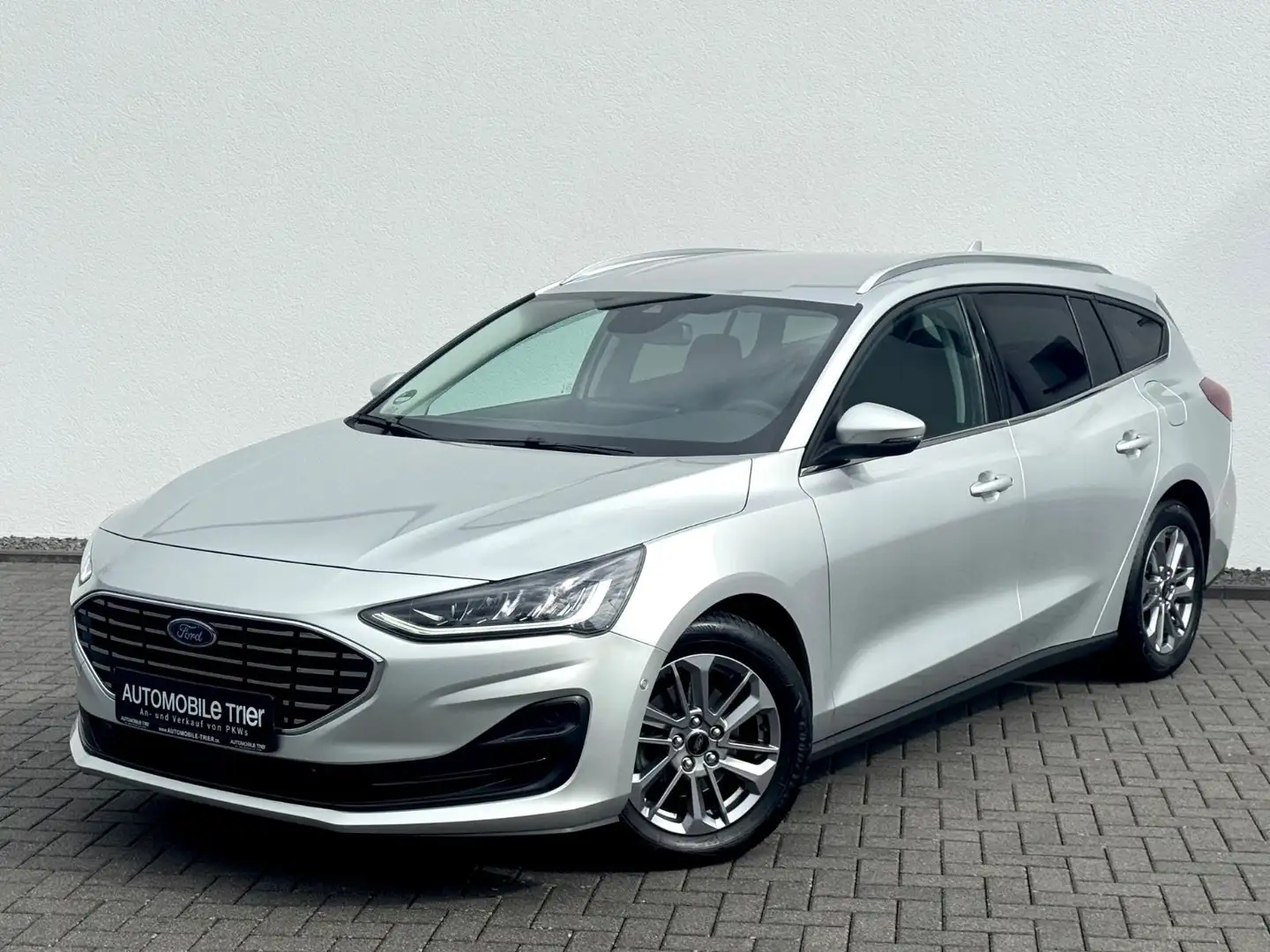 Ford Focus Turnier Titanium X 1.5 TDCI /NAVI/LED/CAM/ - 1