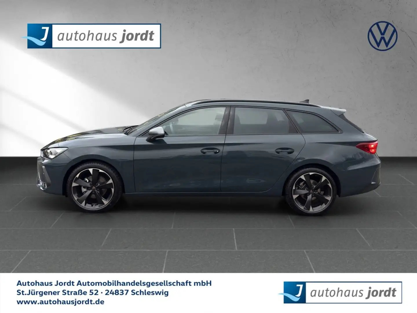 CUPRA Leon Sportstourer 1.5 eTSI Edge DSG Climatr. LED Bleu - 2