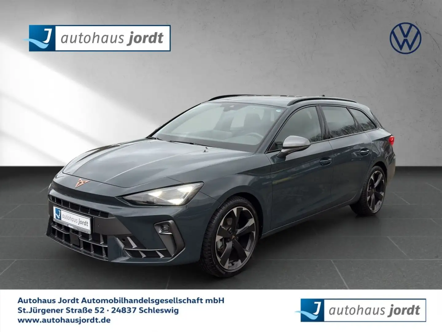 CUPRA Leon Sportstourer 1.5 eTSI Edge DSG Climatr. LED Bleu - 1