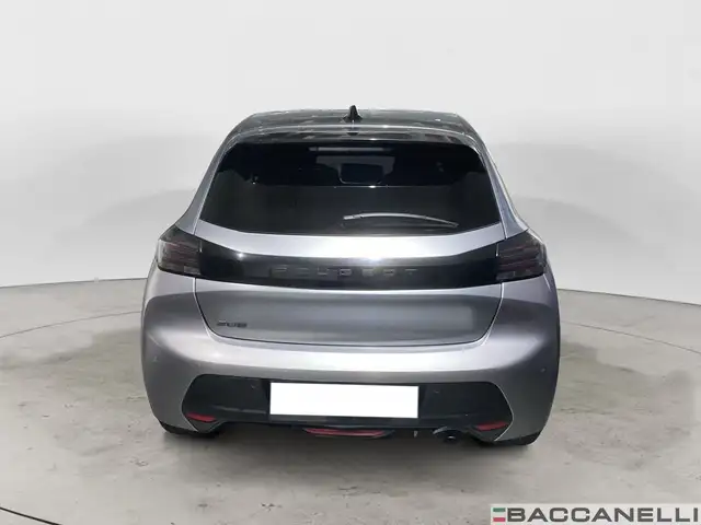 Peugeot 208 view 3